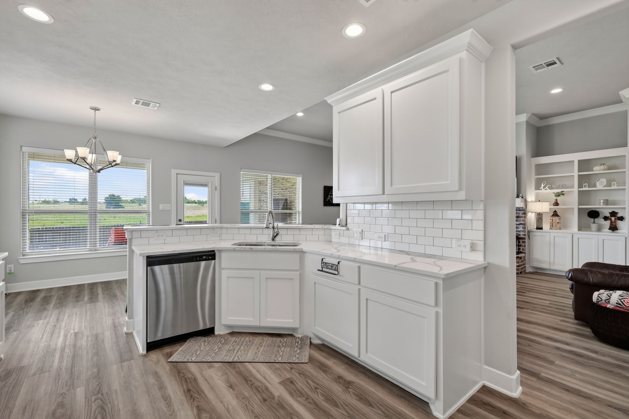 1501 Timber Oaks Drive Property Photo 14