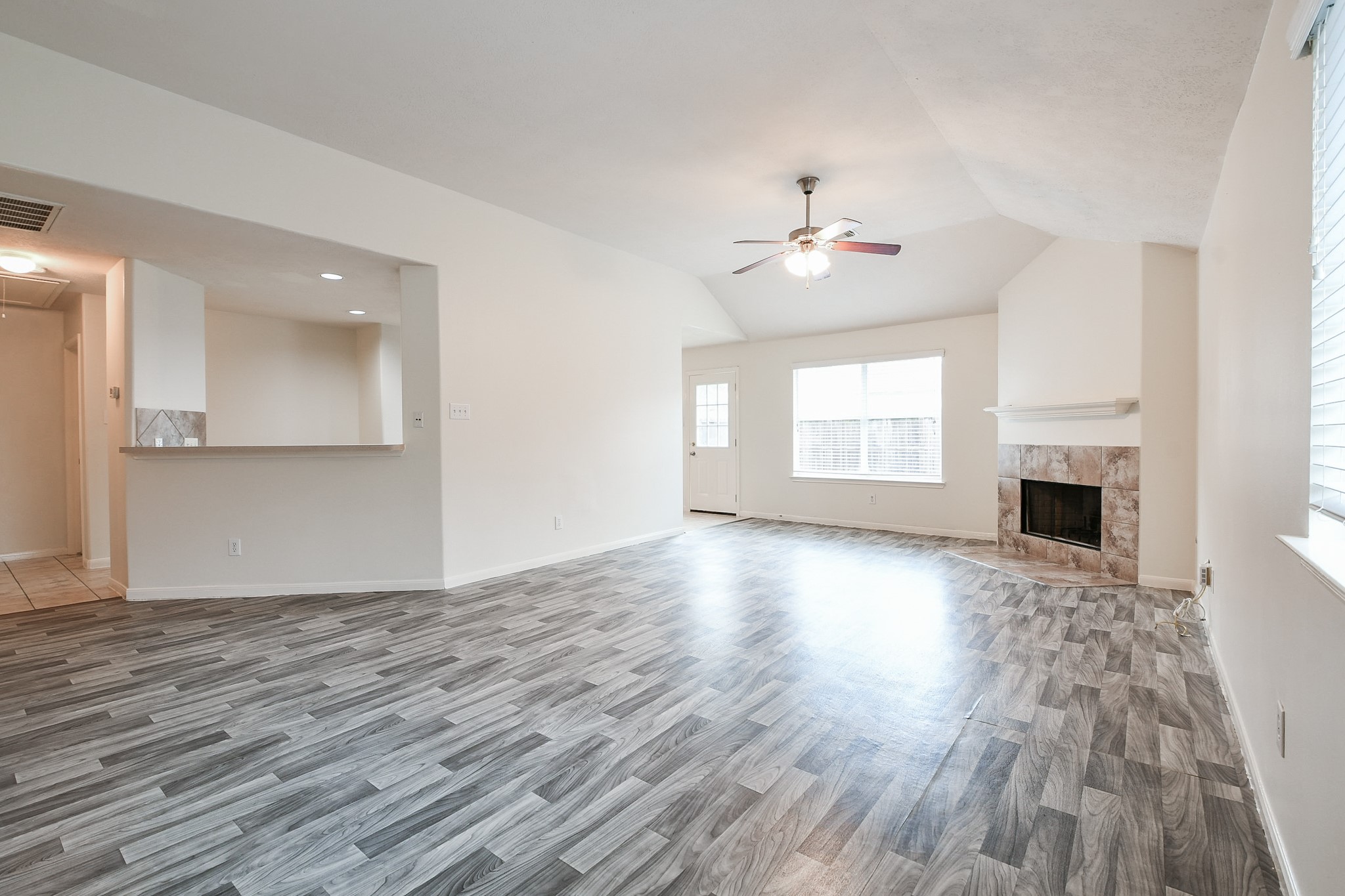 8334 Loetsch Ridge Way Property Photo 3