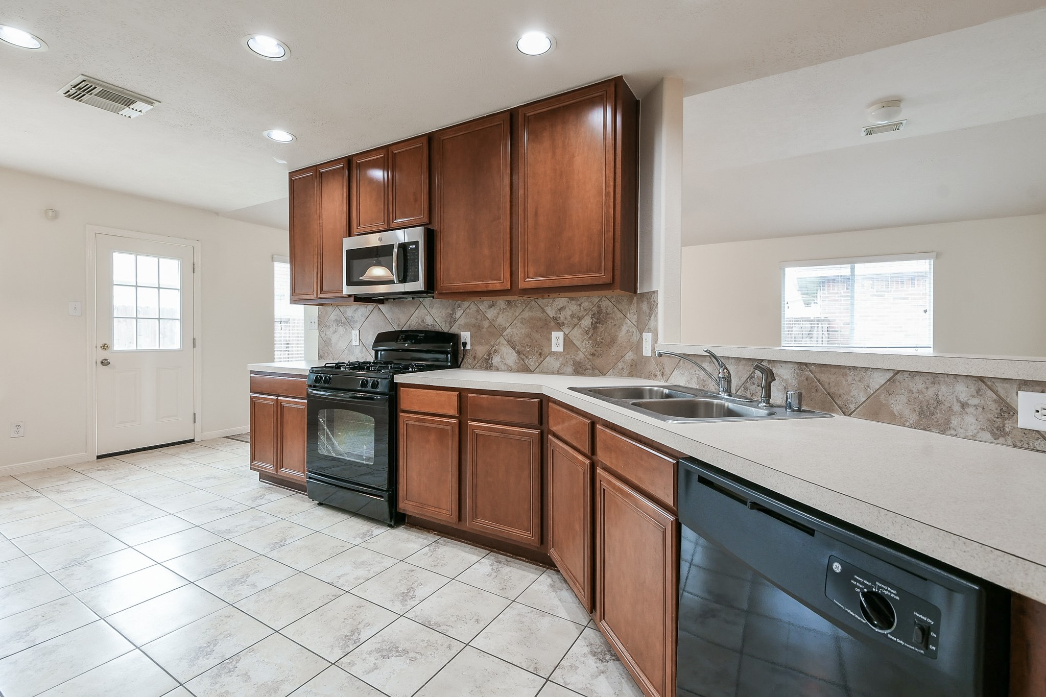 8334 Loetsch Ridge Way Property Photo 6