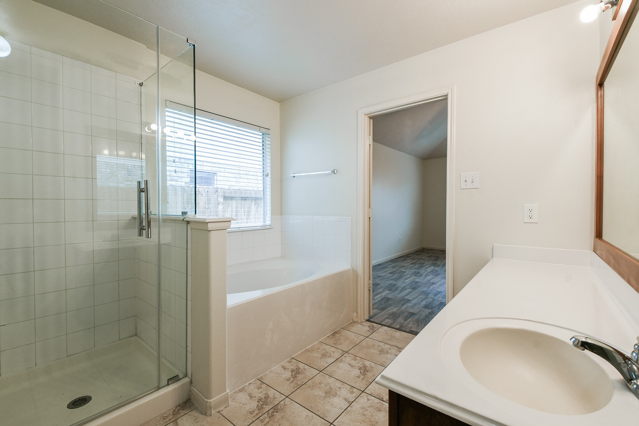 8334 Loetsch Ridge Way Property Photo 16