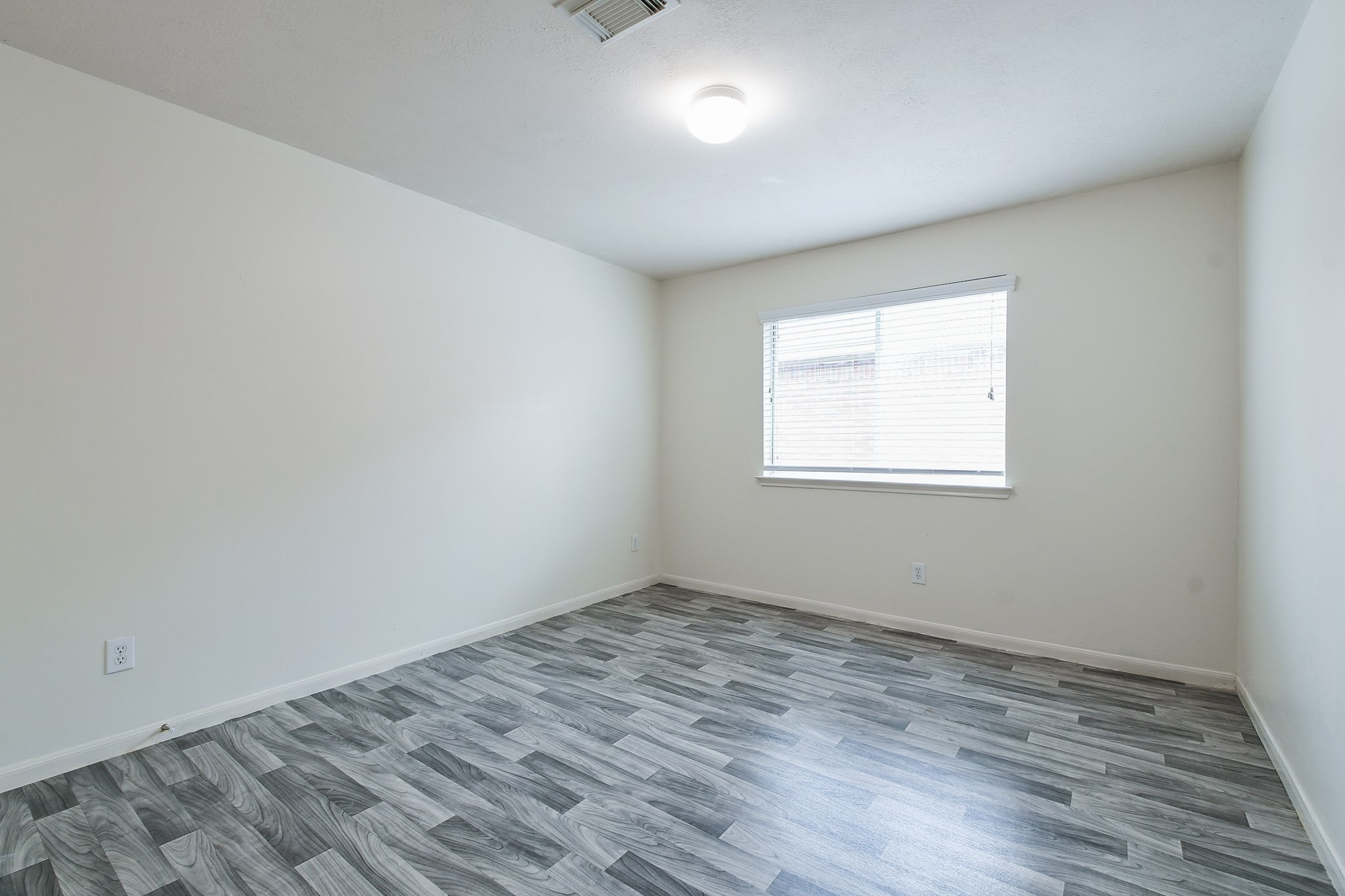 8334 Loetsch Ridge Way Property Photo 21