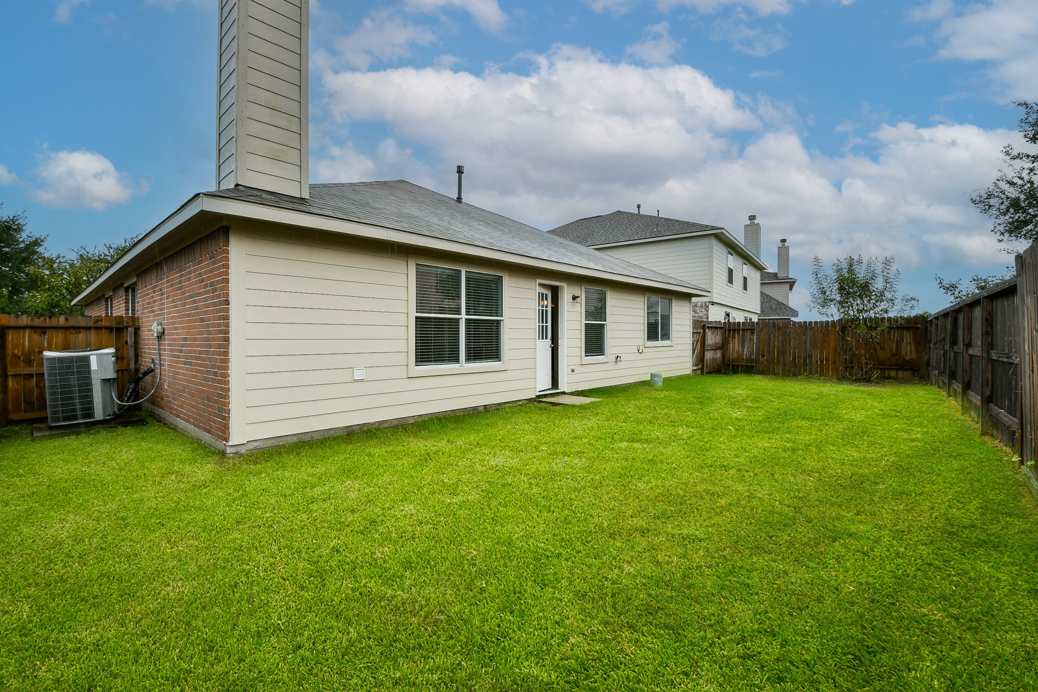 8334 Loetsch Ridge Way Property Photo 27