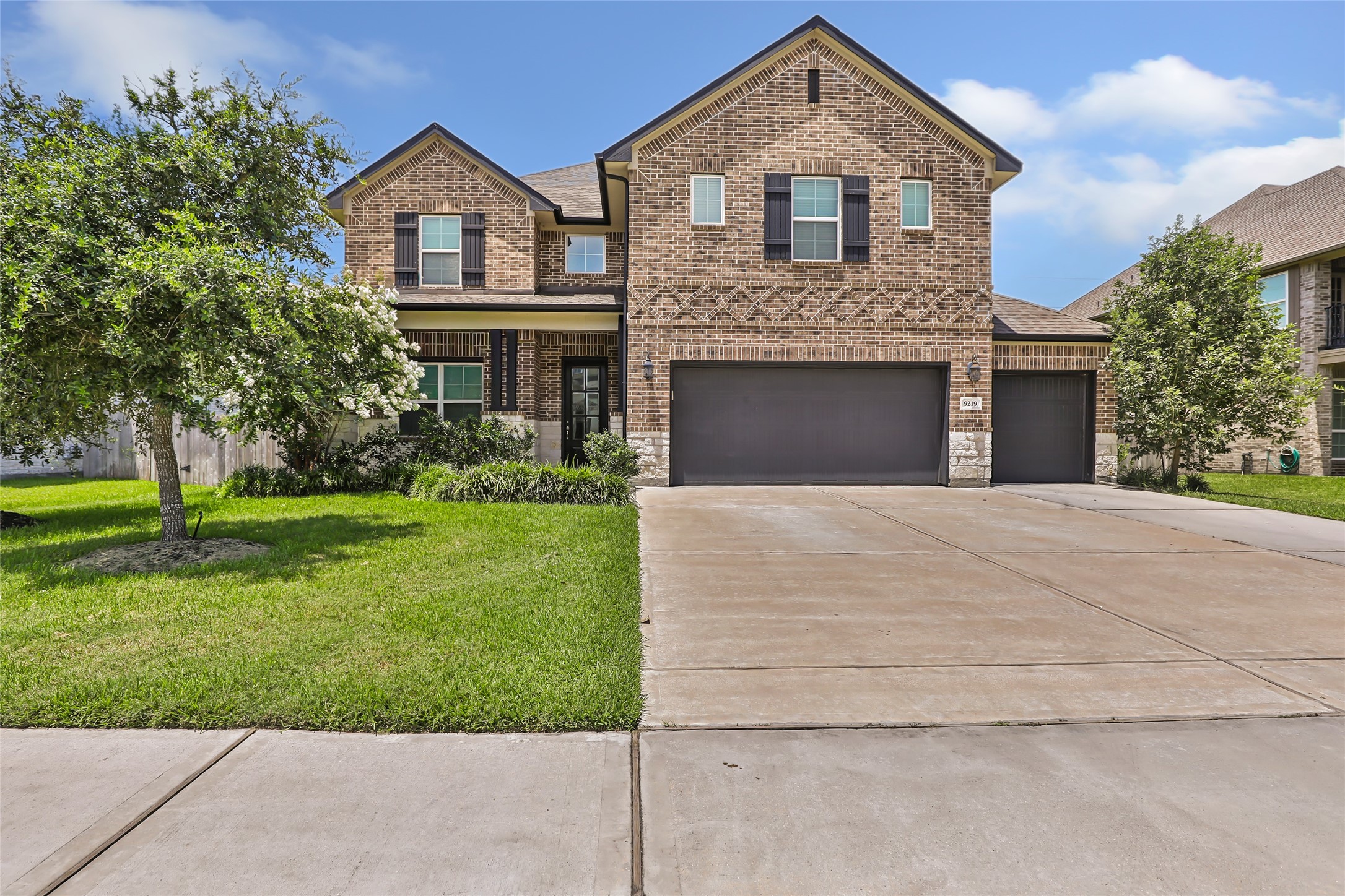9219 Joe Louis Drive Property Photo
