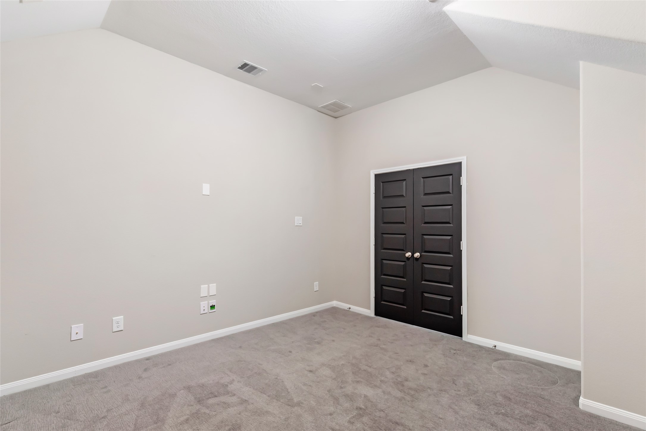 9219 Joe Louis Drive Property Photo 29