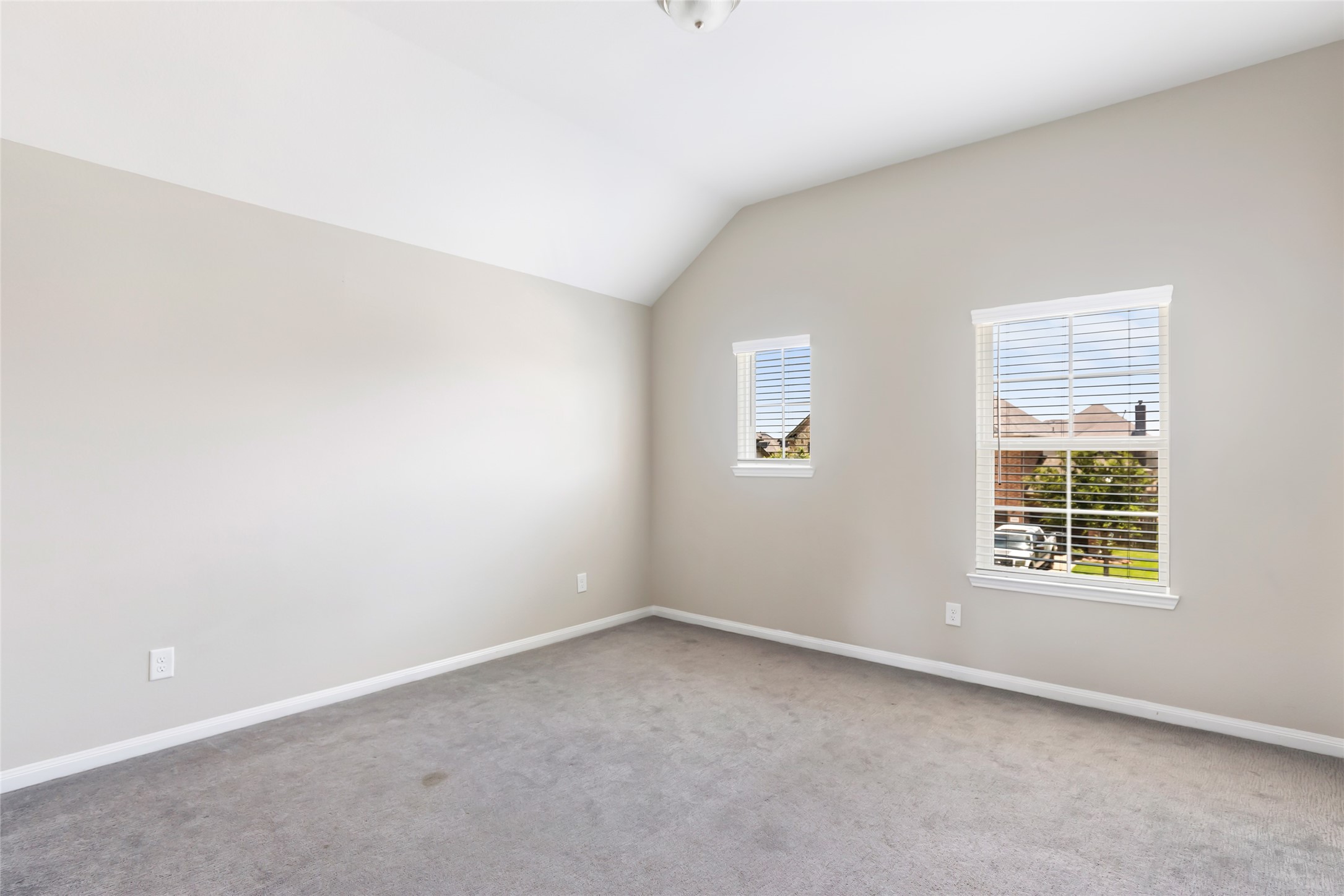 9219 Joe Louis Drive Property Photo 32