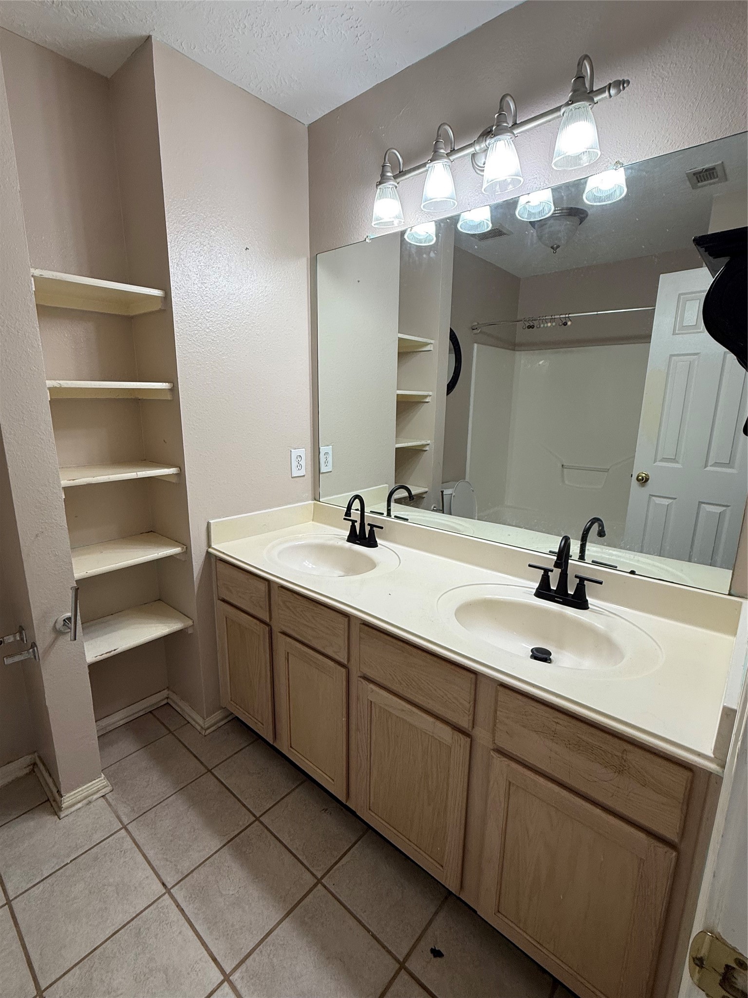 20823 Camphor Tree Drive Property Photo 13