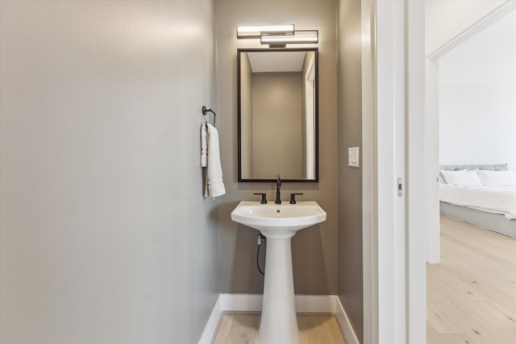 1711 Allen Parkway 2605 Property Photo 11
