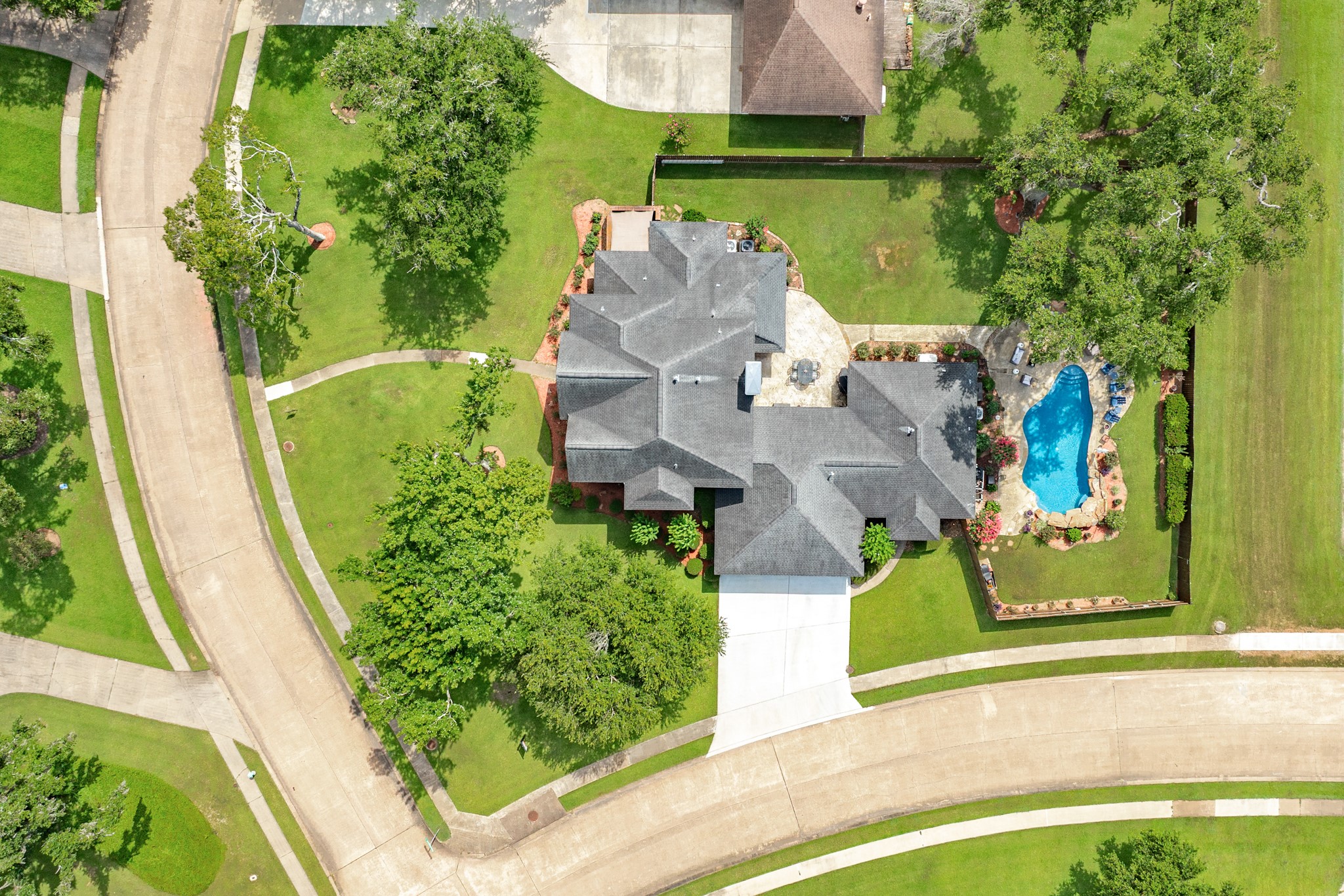52 Chesswood Court Property Photo 49