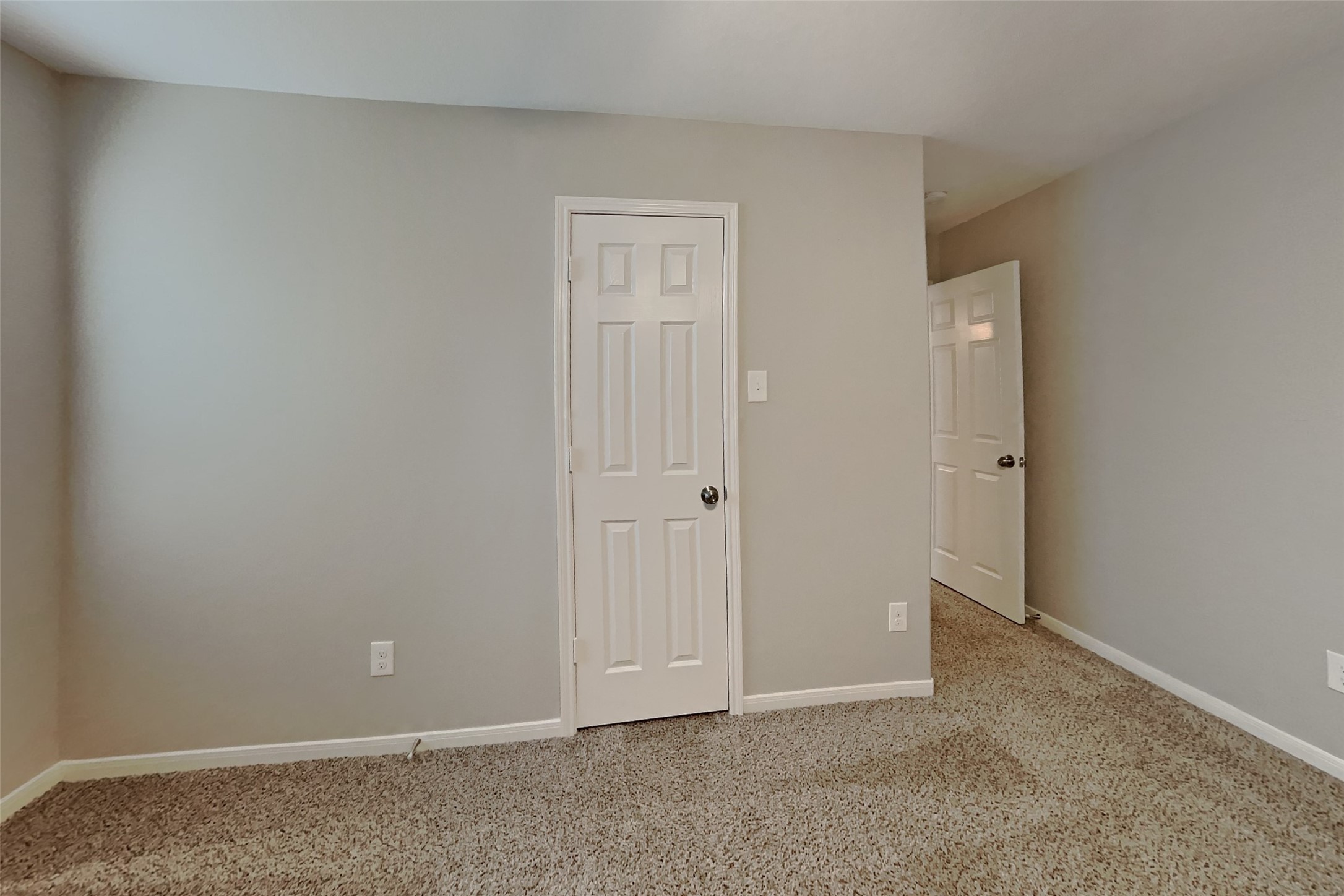 9909 Climbing Tree Street Property Photo 16