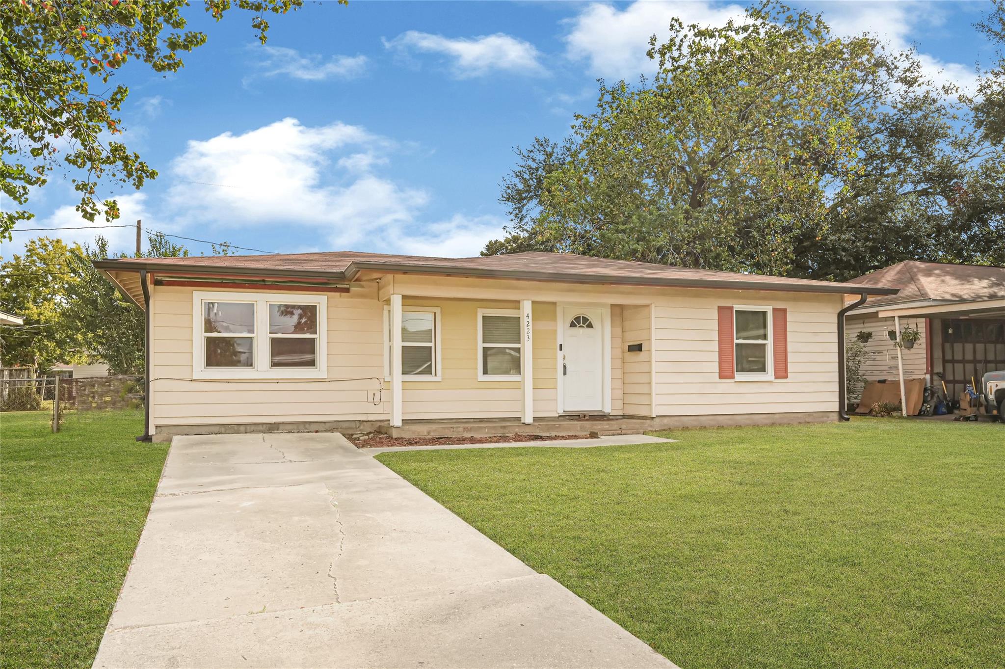 4223 Neal Street, Houston Tx 77017 Property Photo 2