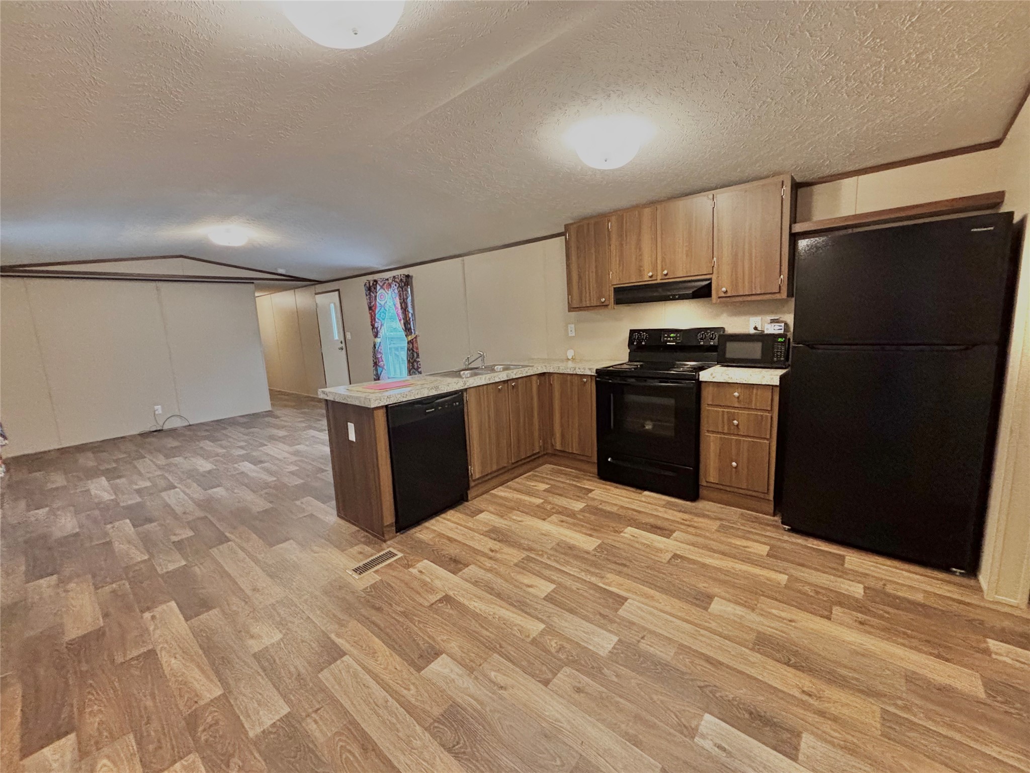 300 Cherokee Lane Property Photo 1