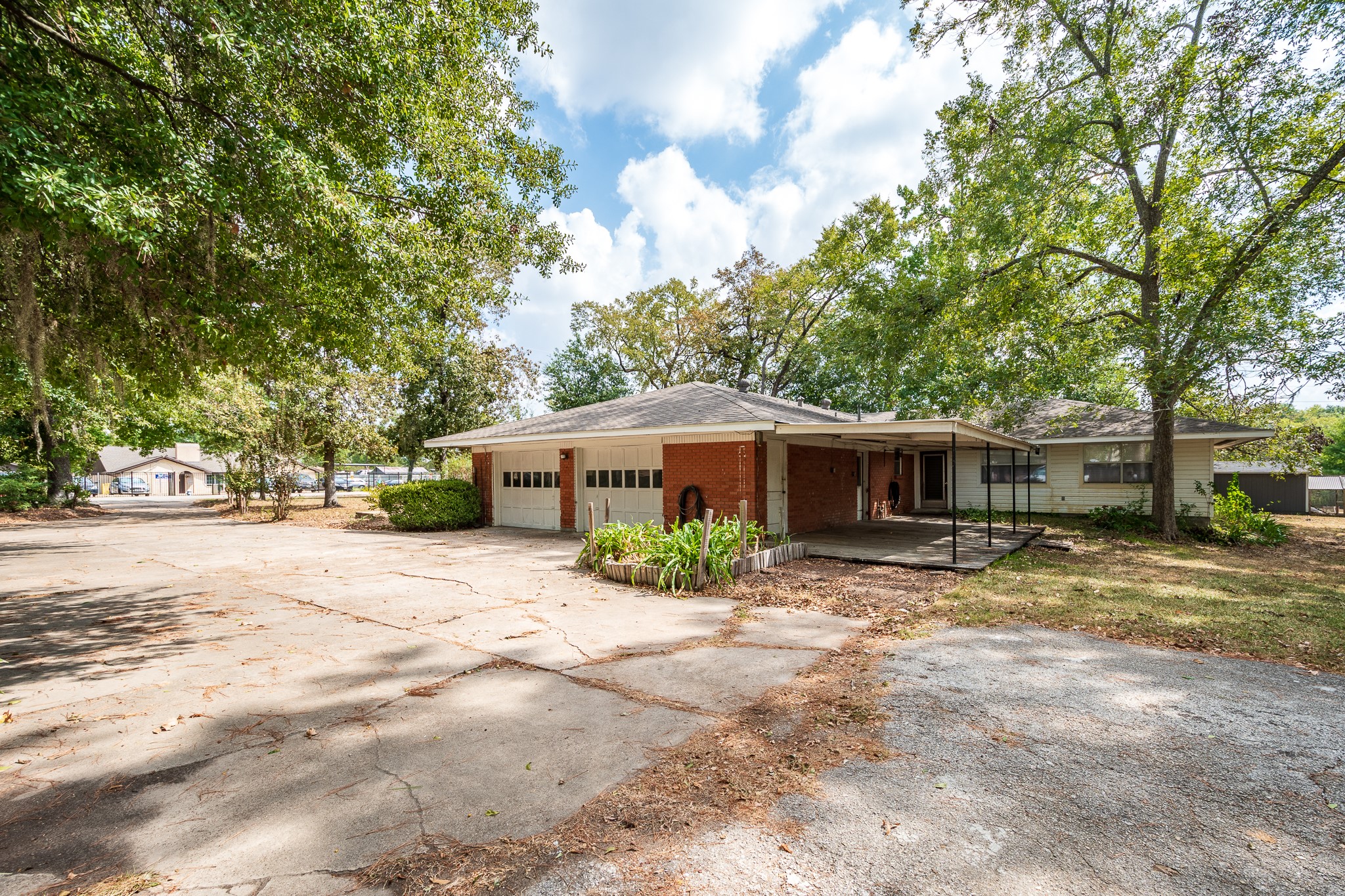 17427 W Strack Drive Property Photo 6
