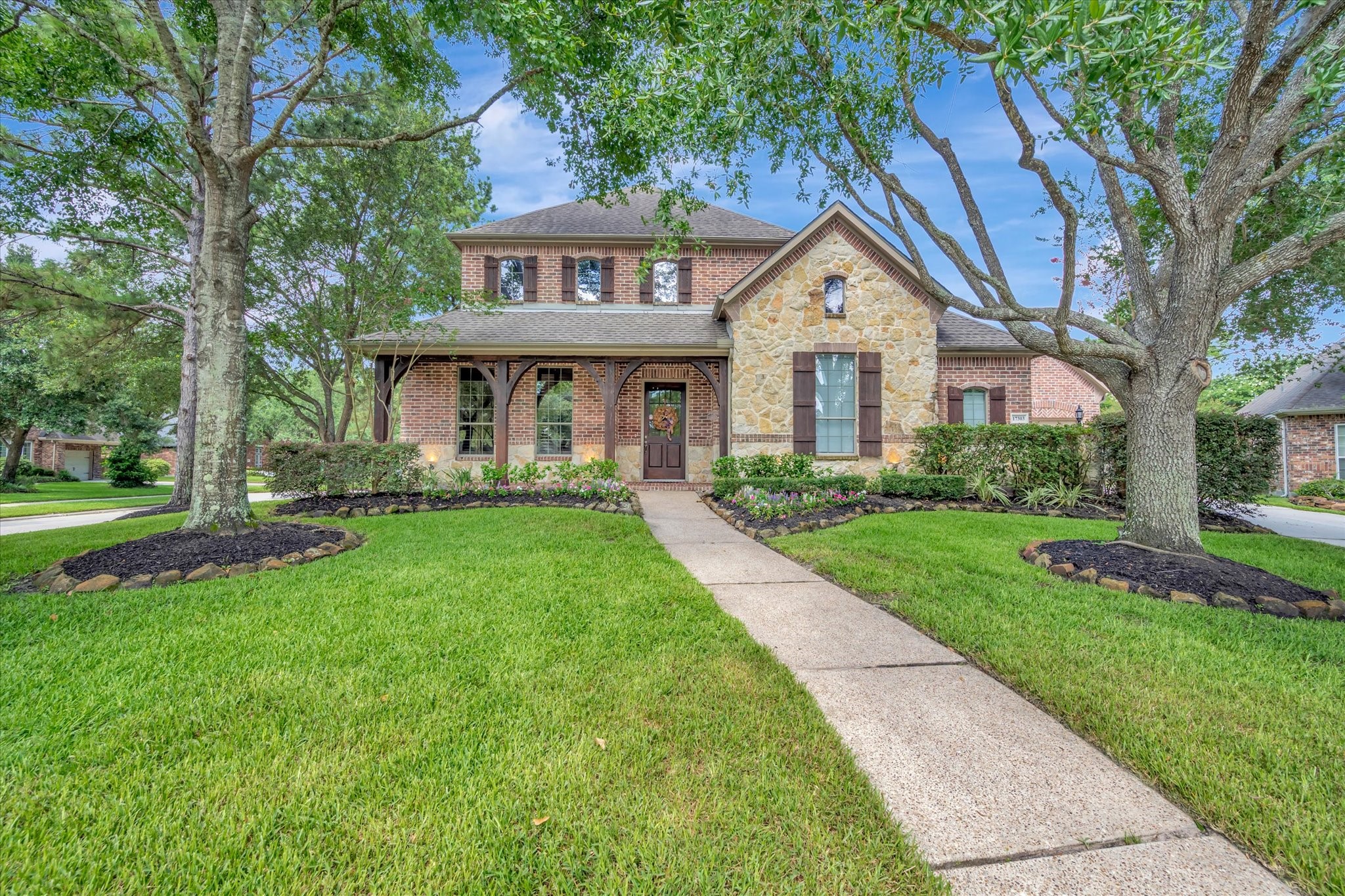 17303 Pipestone Point Court Property Photo