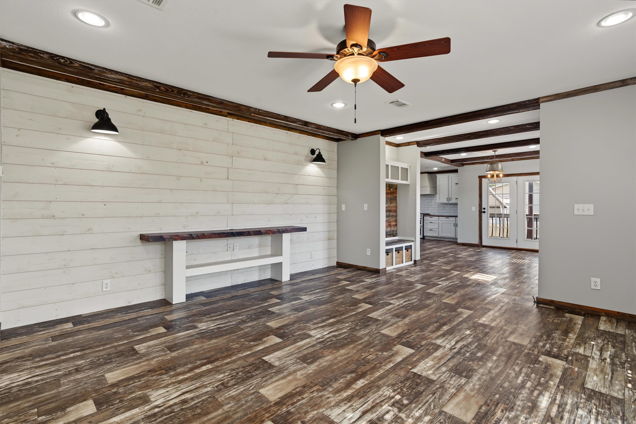 546 5th Street Property Photo 10