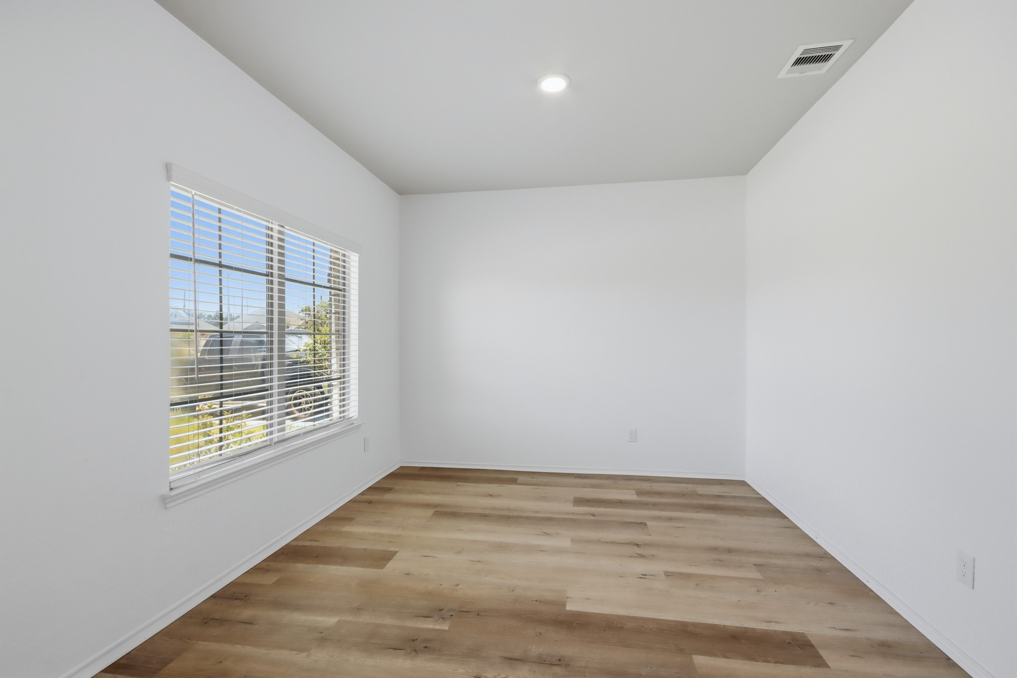 515 High Holly Circle Property Photo 4