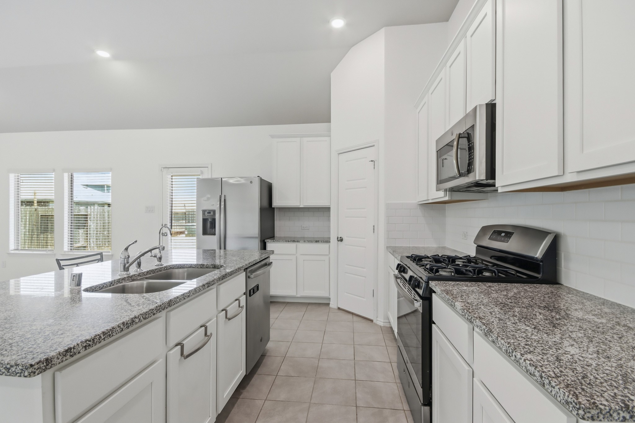 515 High Holly Circle Property Photo 6