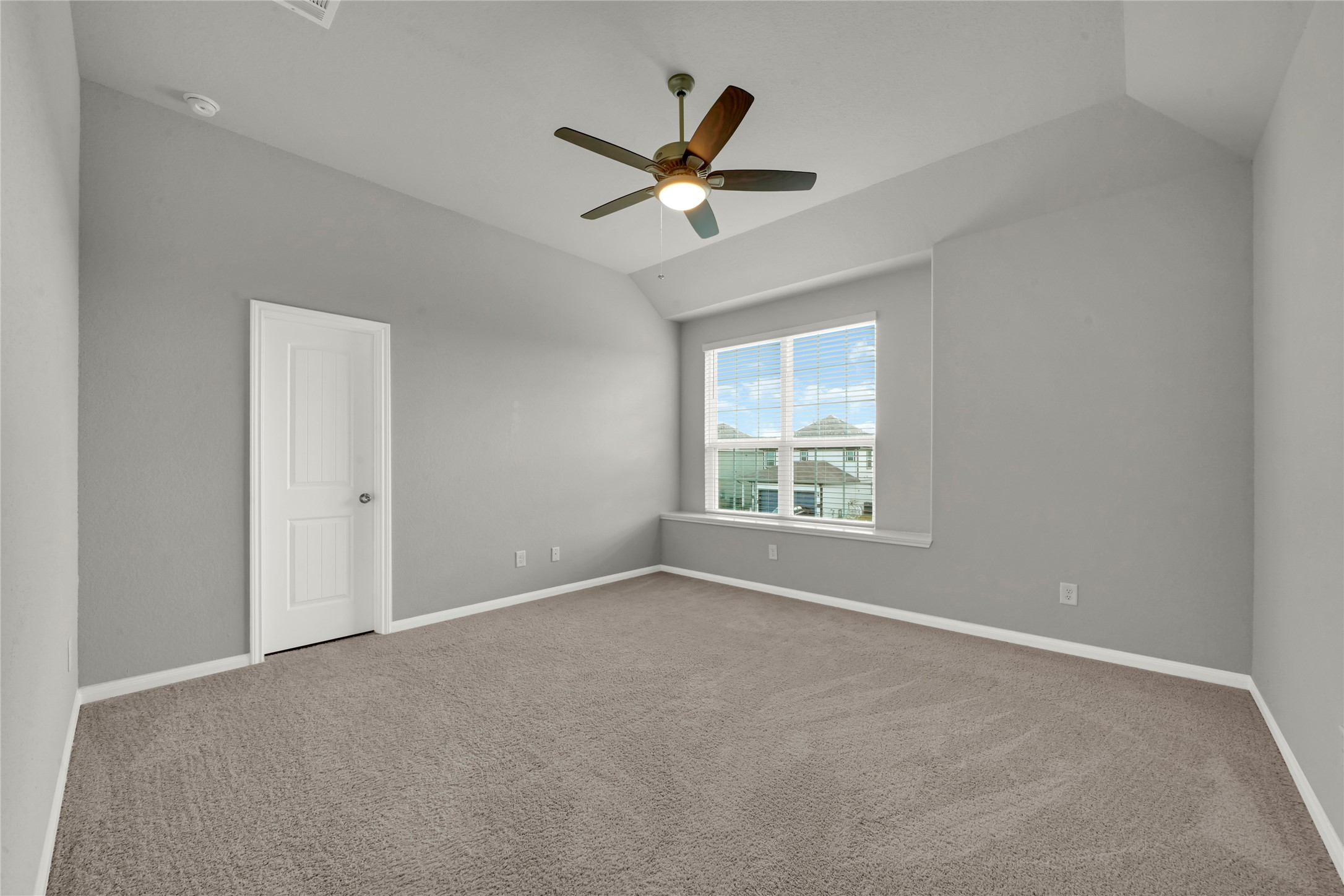 2542 Steelhead Drive Property Photo 14