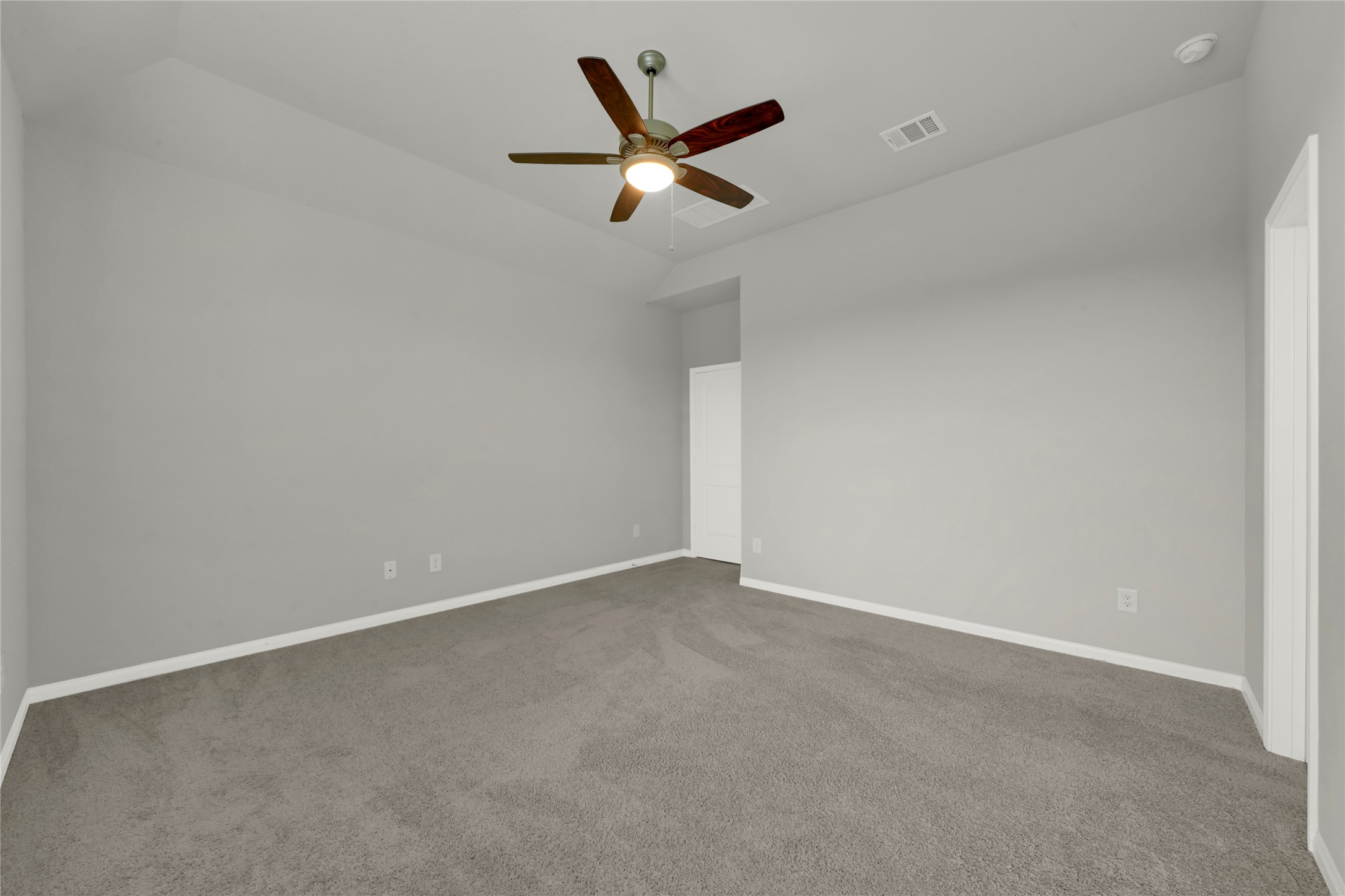 2542 Steelhead Drive Property Photo 15