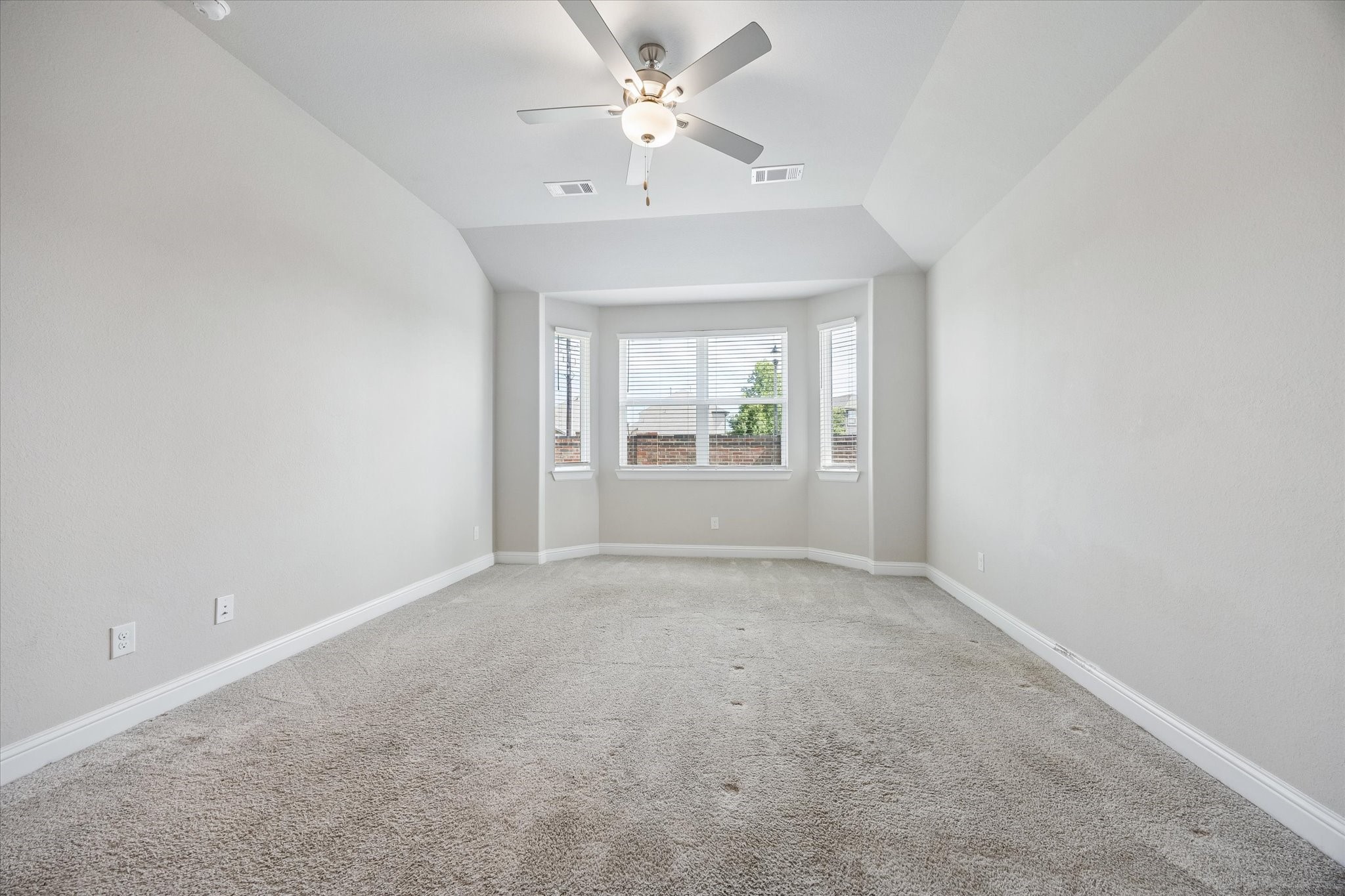 765 Ocean Palms Drive Property Photo 14