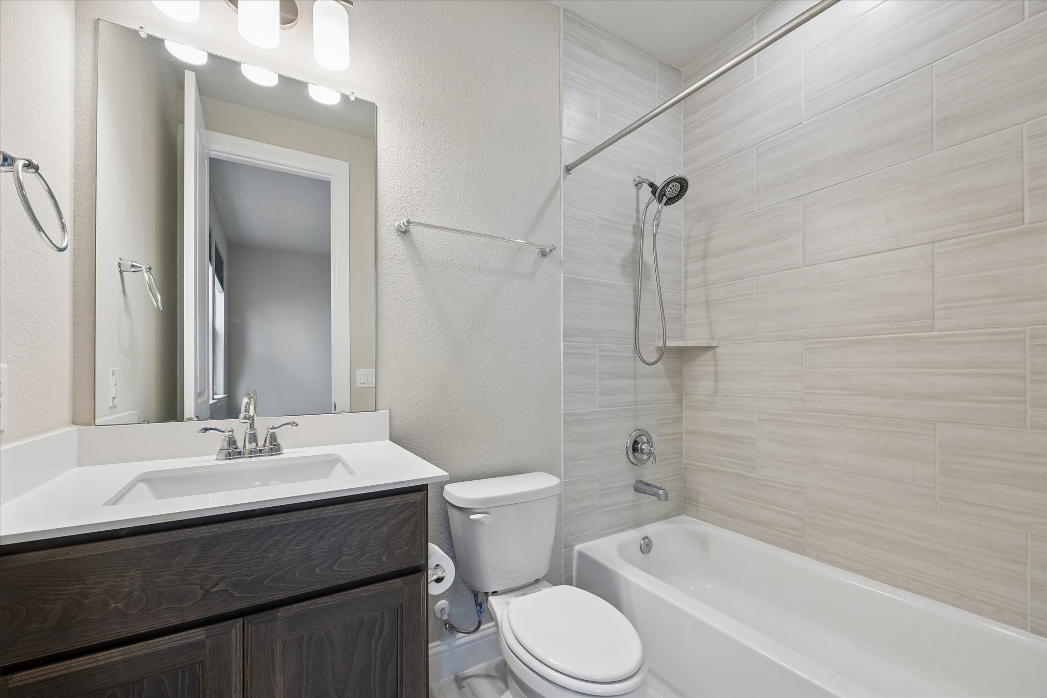 765 Ocean Palms Drive Property Photo 18