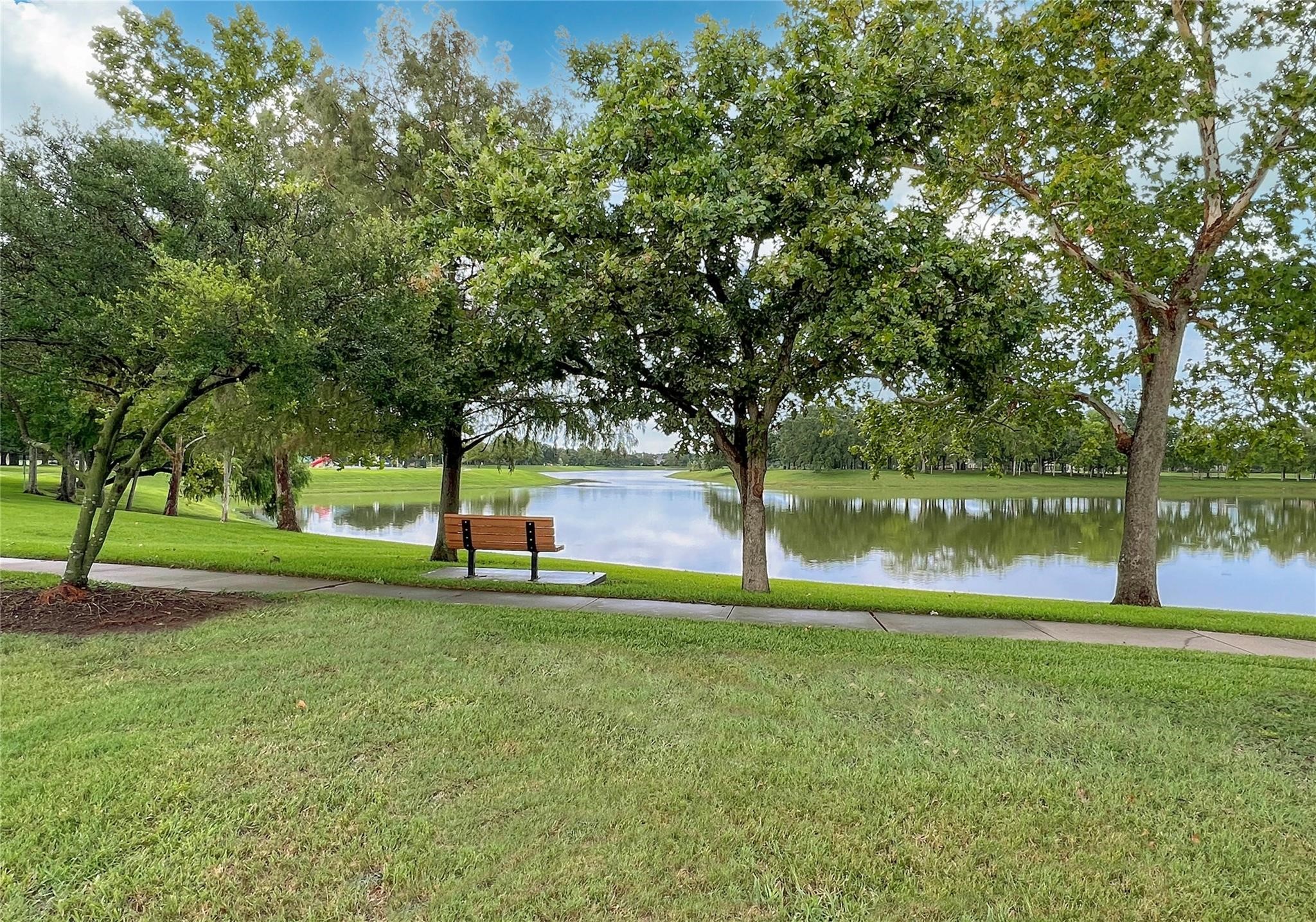 3915 Eastland Lake Drive Property Photo 23