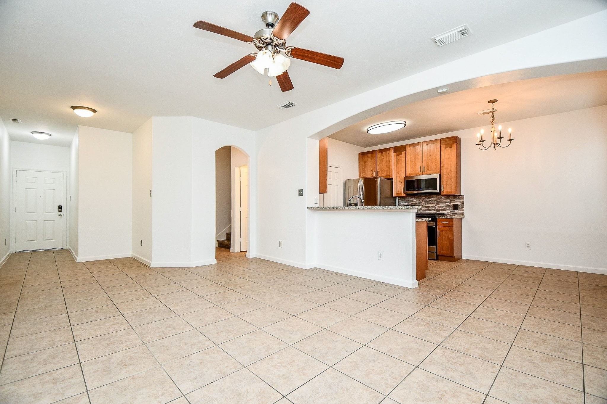 6011 Shadow Isle Lane Property Photo 8
