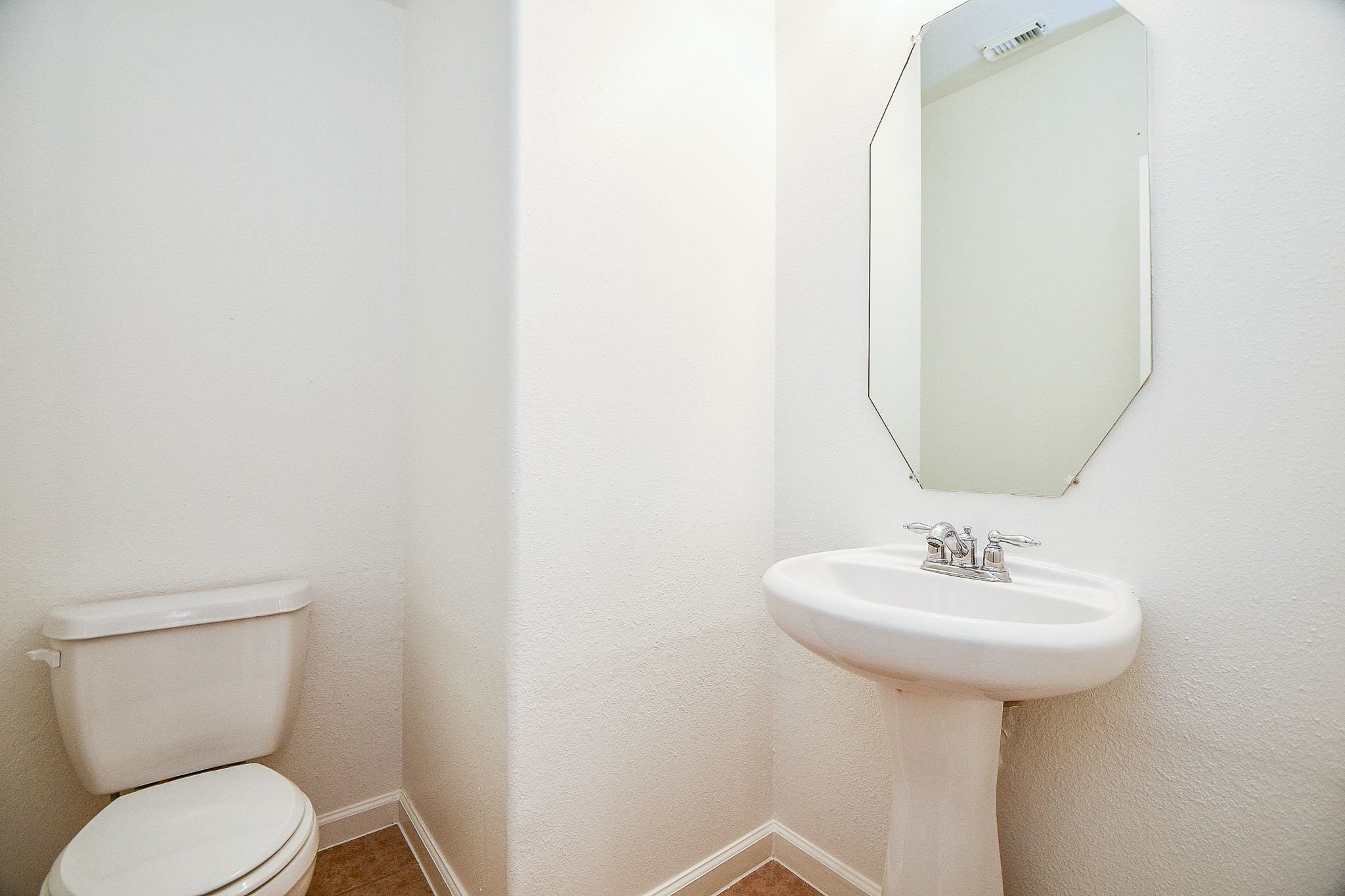 6011 Shadow Isle Lane Property Photo 15