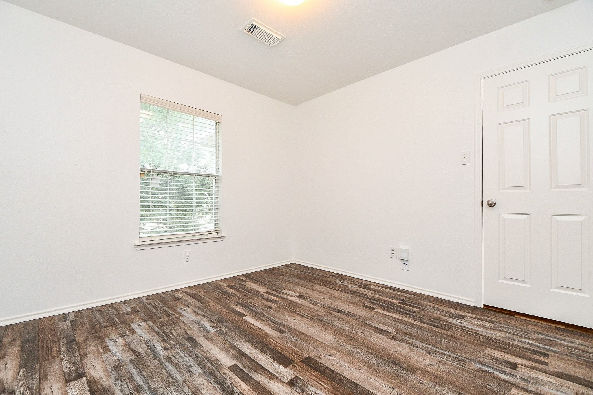 6011 Shadow Isle Lane Property Photo 20
