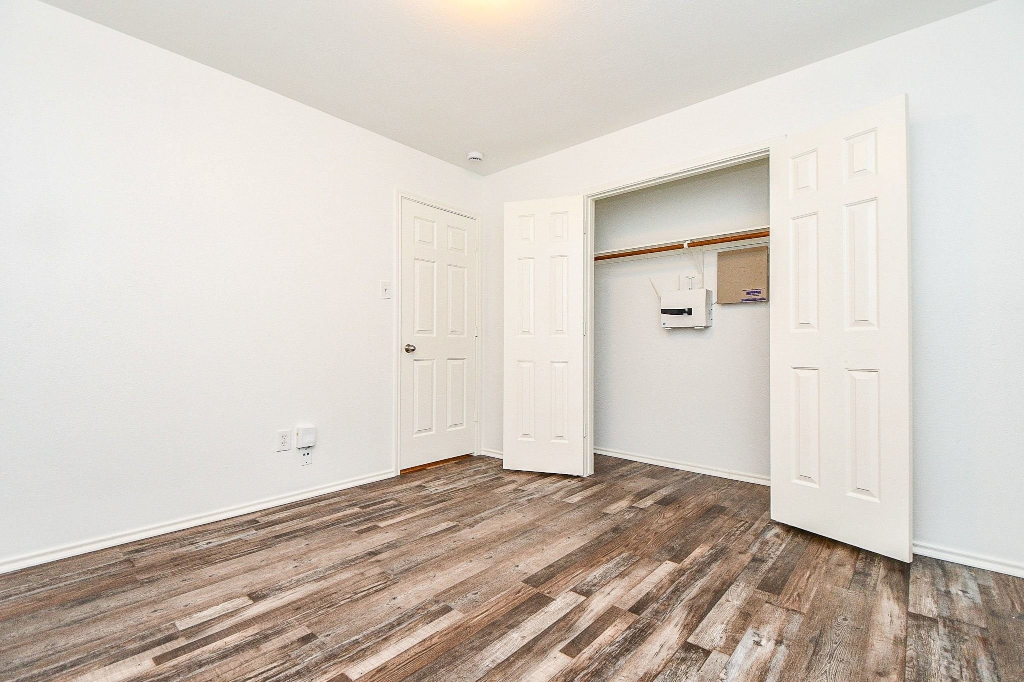 6011 Shadow Isle Lane Property Photo 21