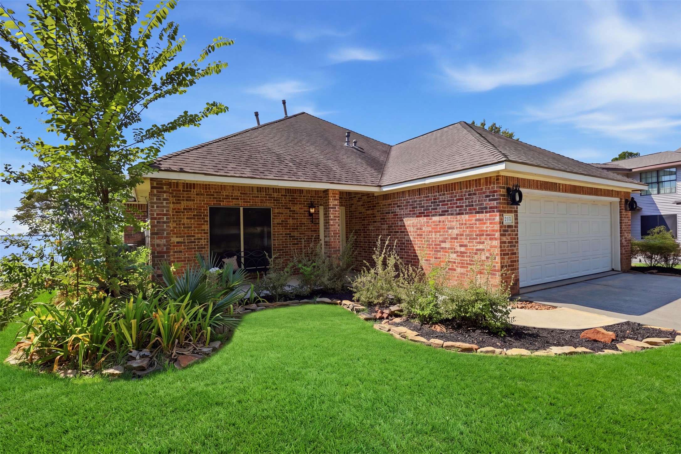 16457 Hunters Trail Property Photo 5