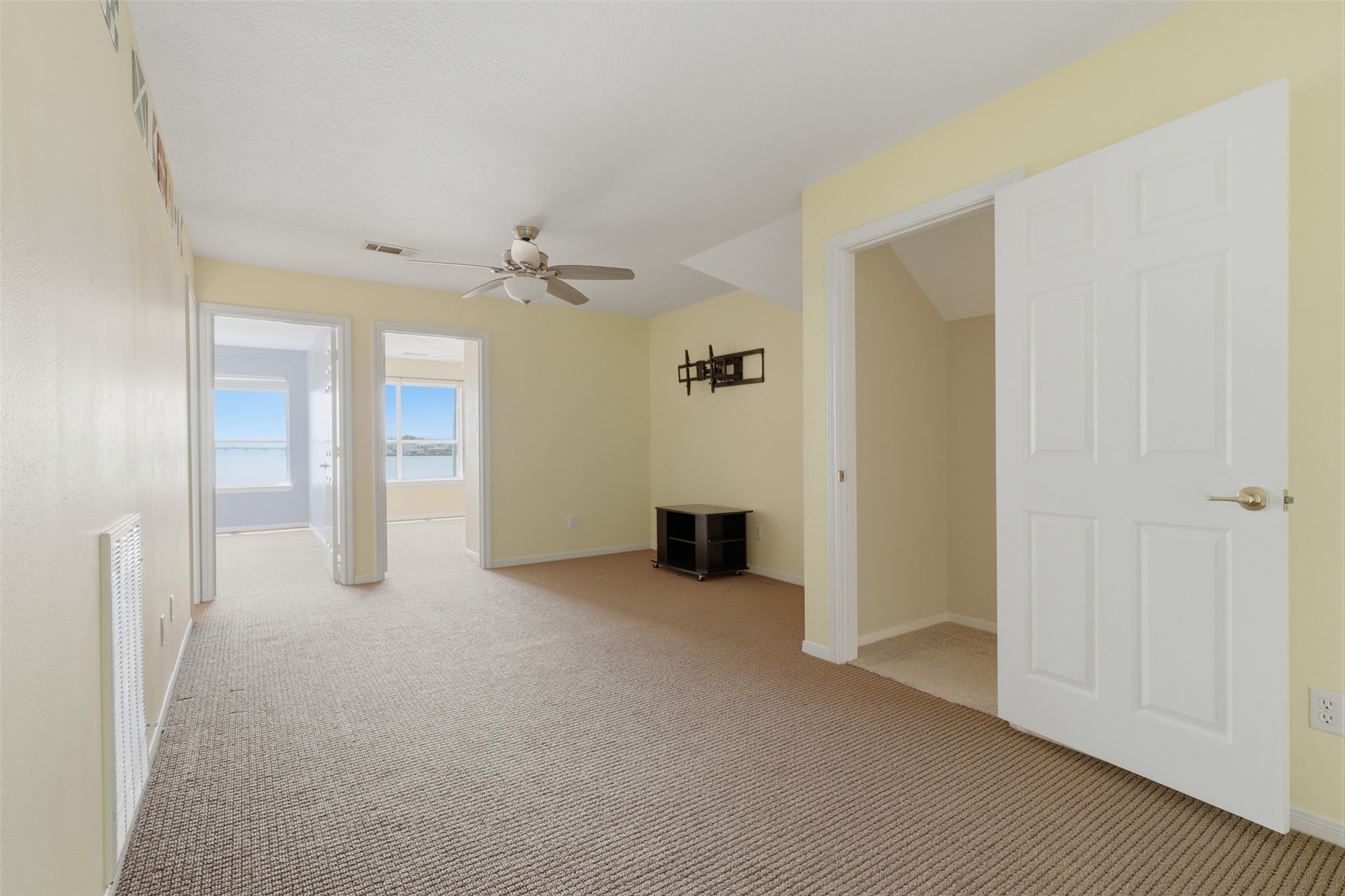 16457 Hunters Trail Property Photo 23