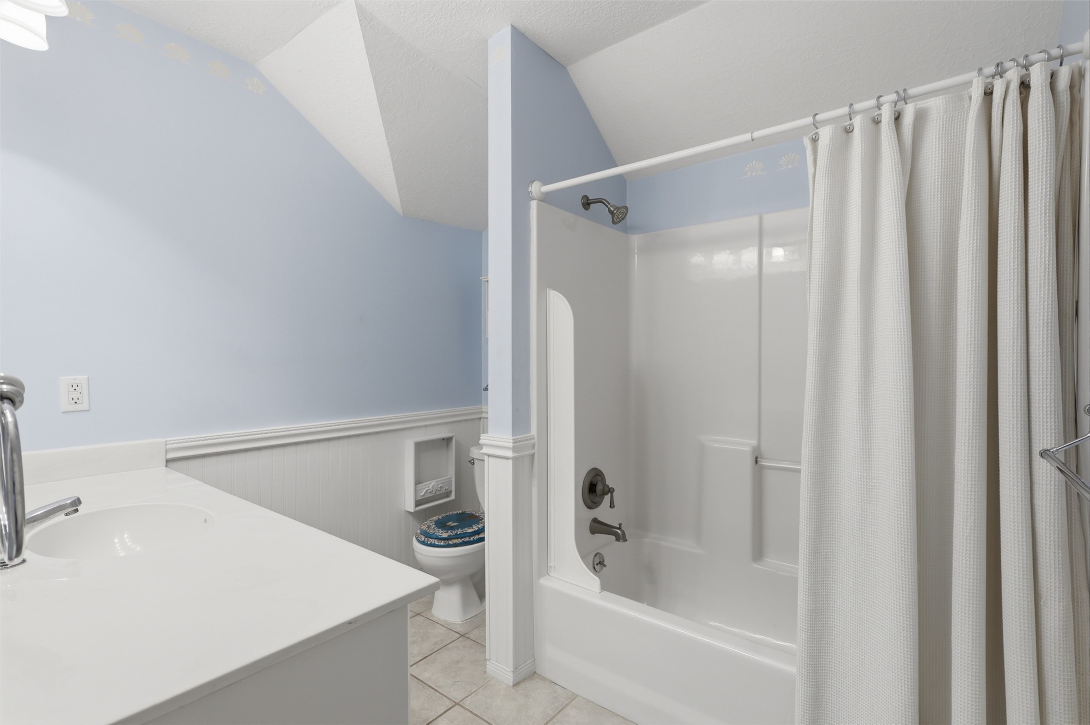 16457 Hunters Trail Property Photo 26