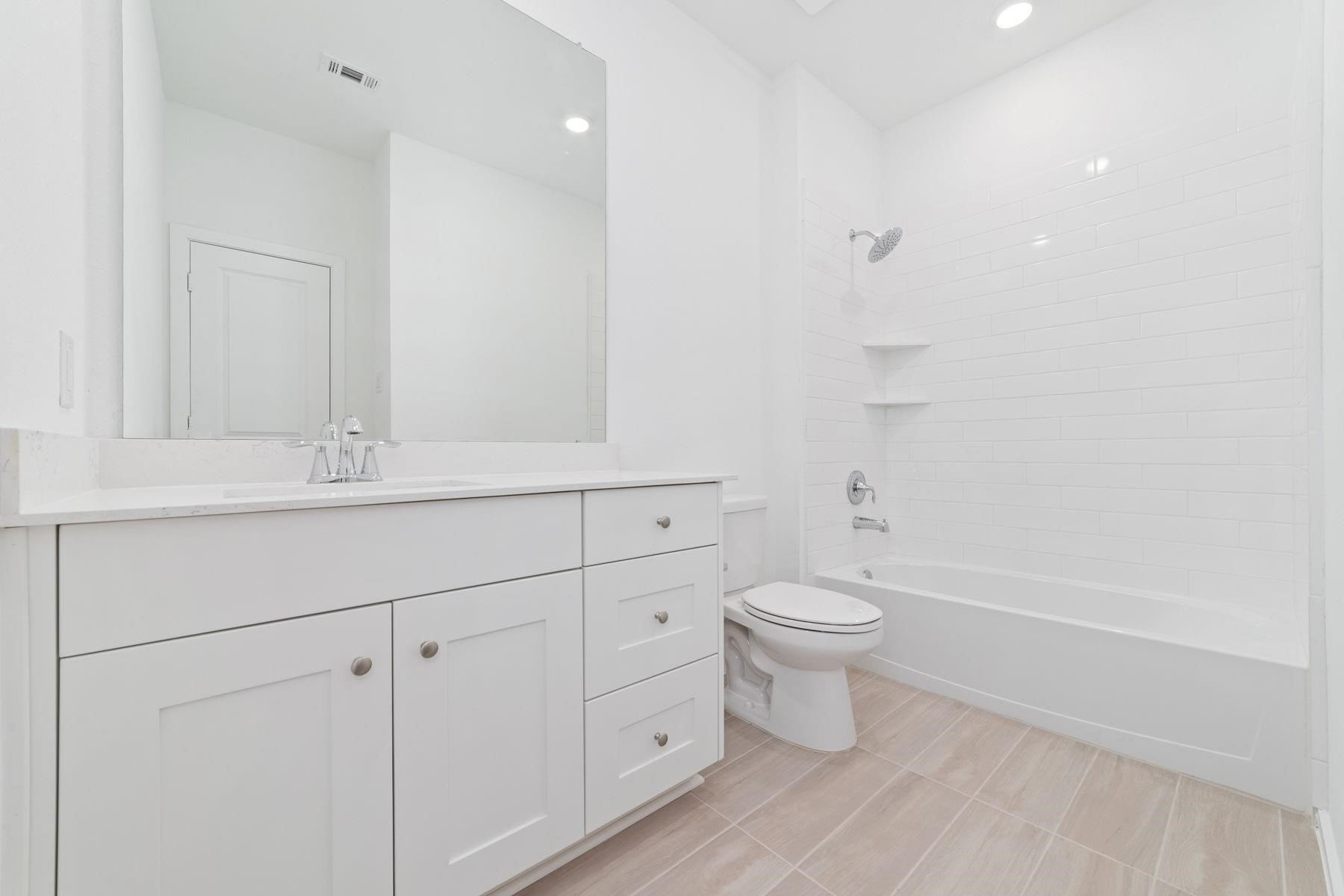 27619 Seascape Village Drive Property Photo 8