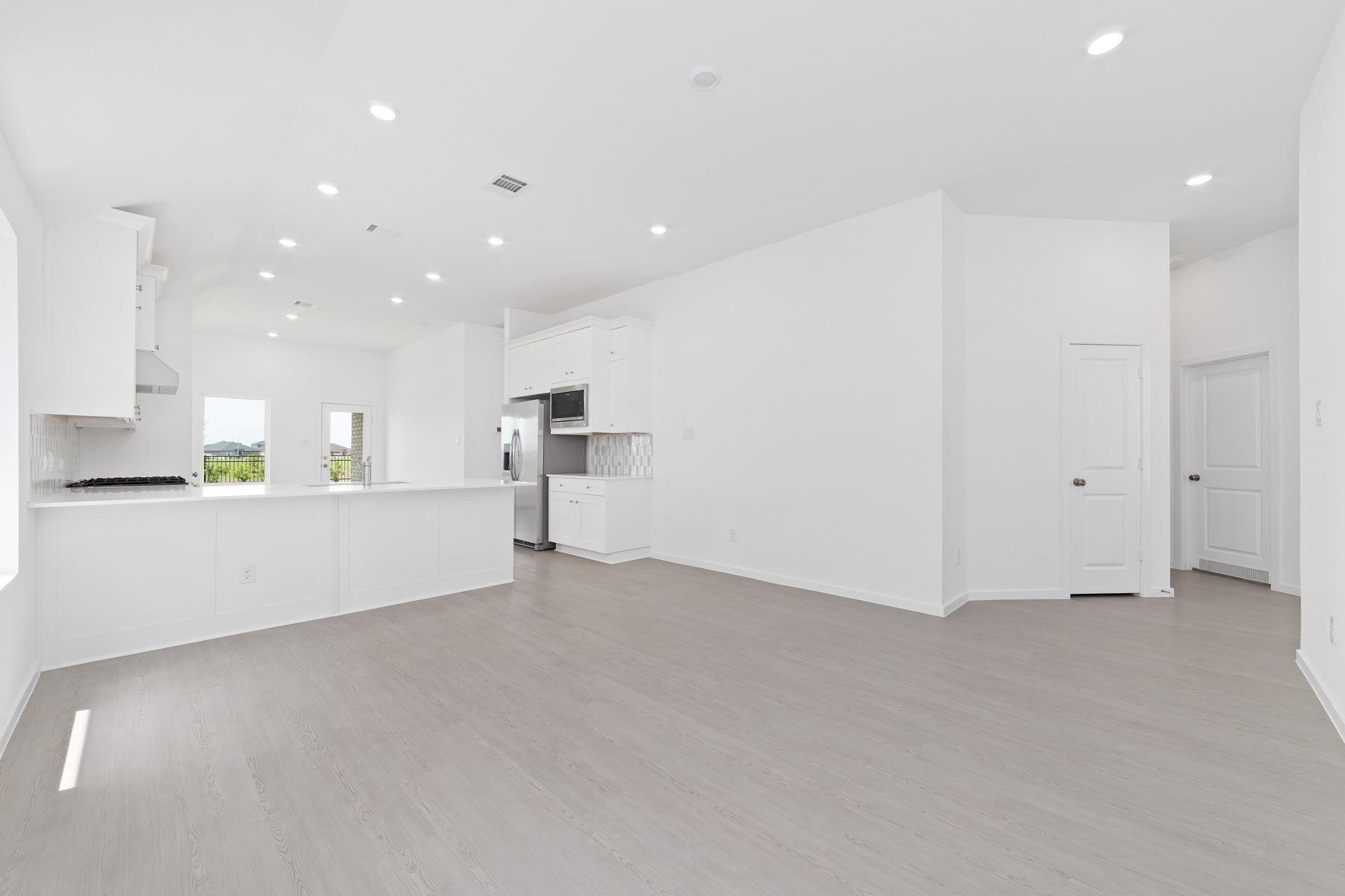 27619 Seascape Village Drive Property Photo 10