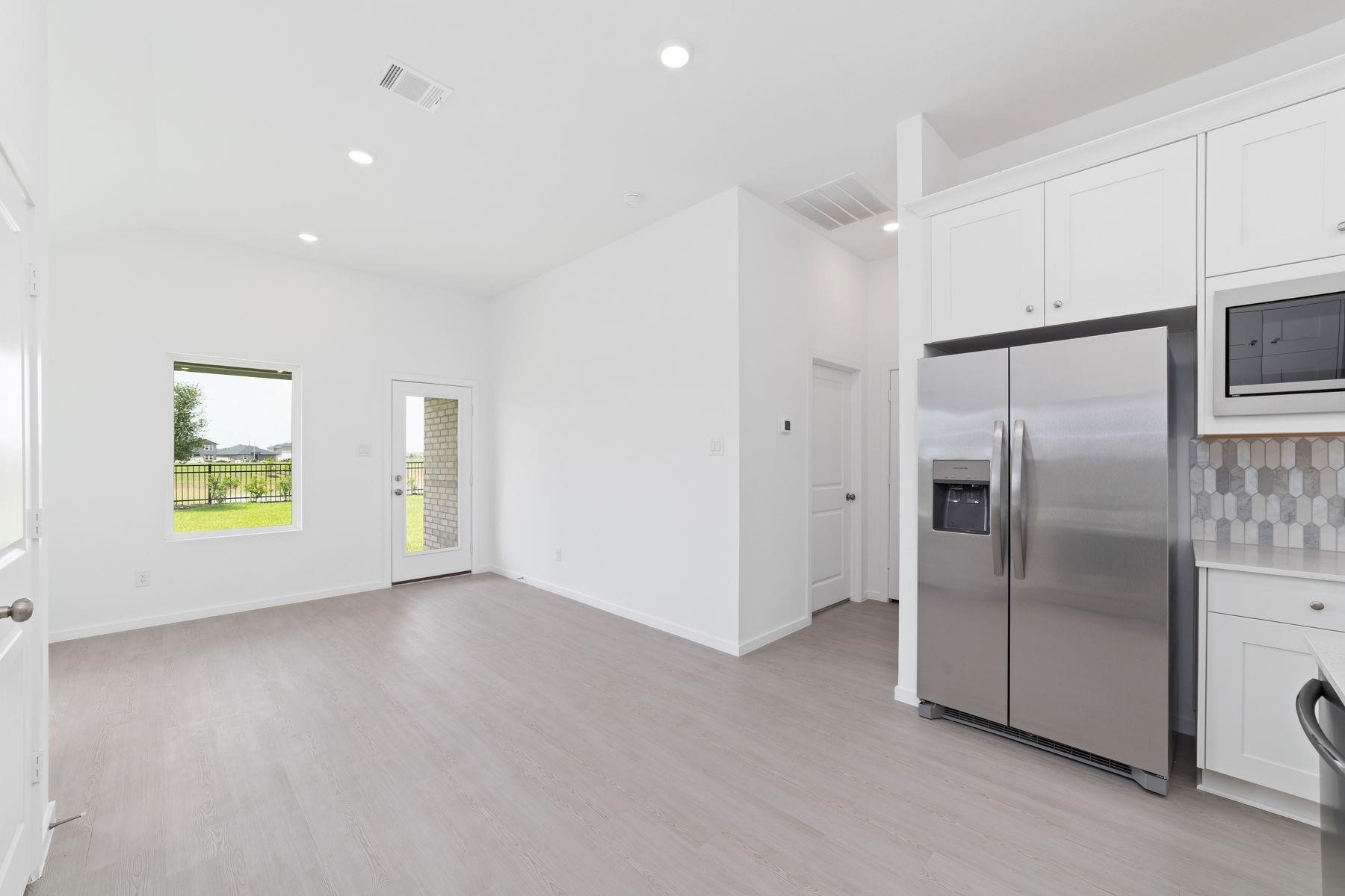 27619 Seascape Village Drive Property Photo 16