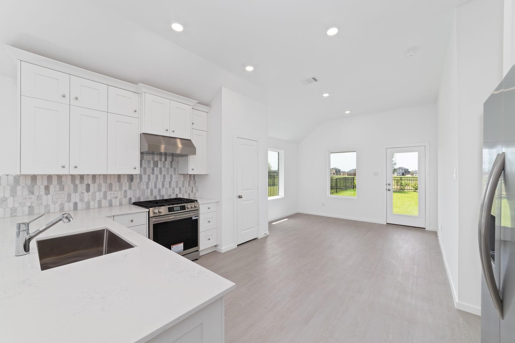 27619 Seascape Village Drive Property Photo 17