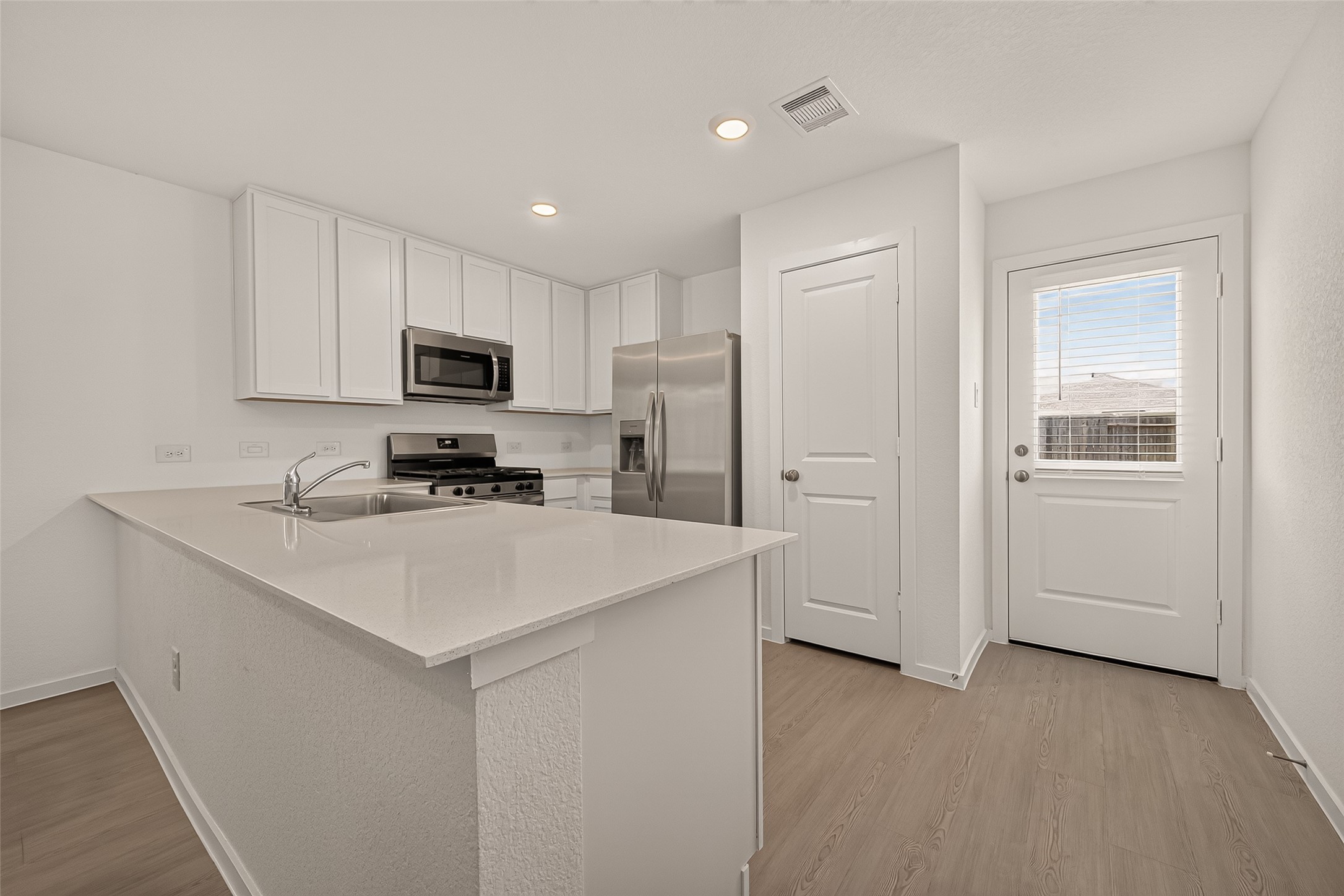 31338 Black Cherry Hollow Drive Property Photo 13