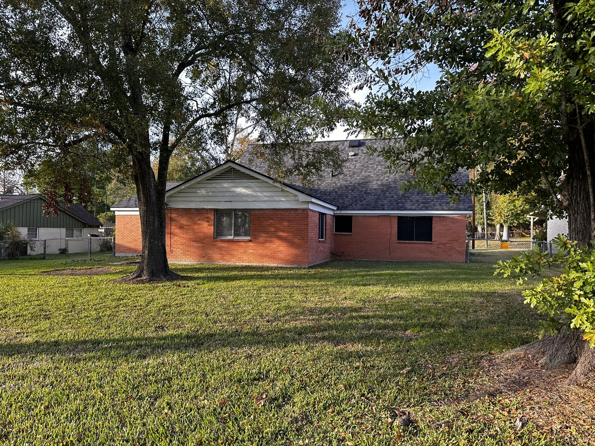 6 Little John Lane Property Photo 13