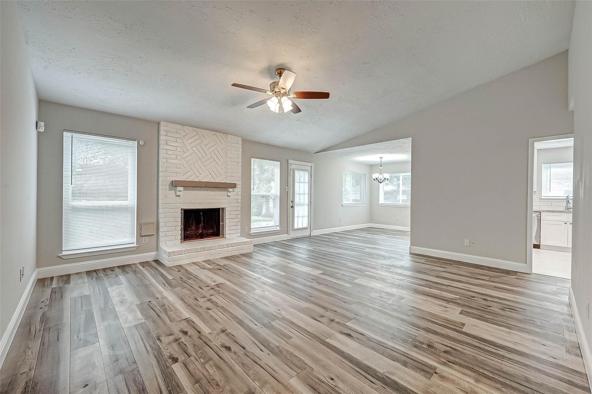 6802 Glenray Drive Property Photo 6