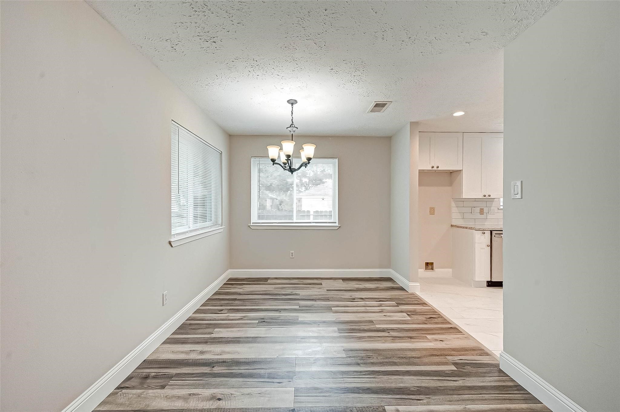 6802 Glenray Drive Property Photo 11