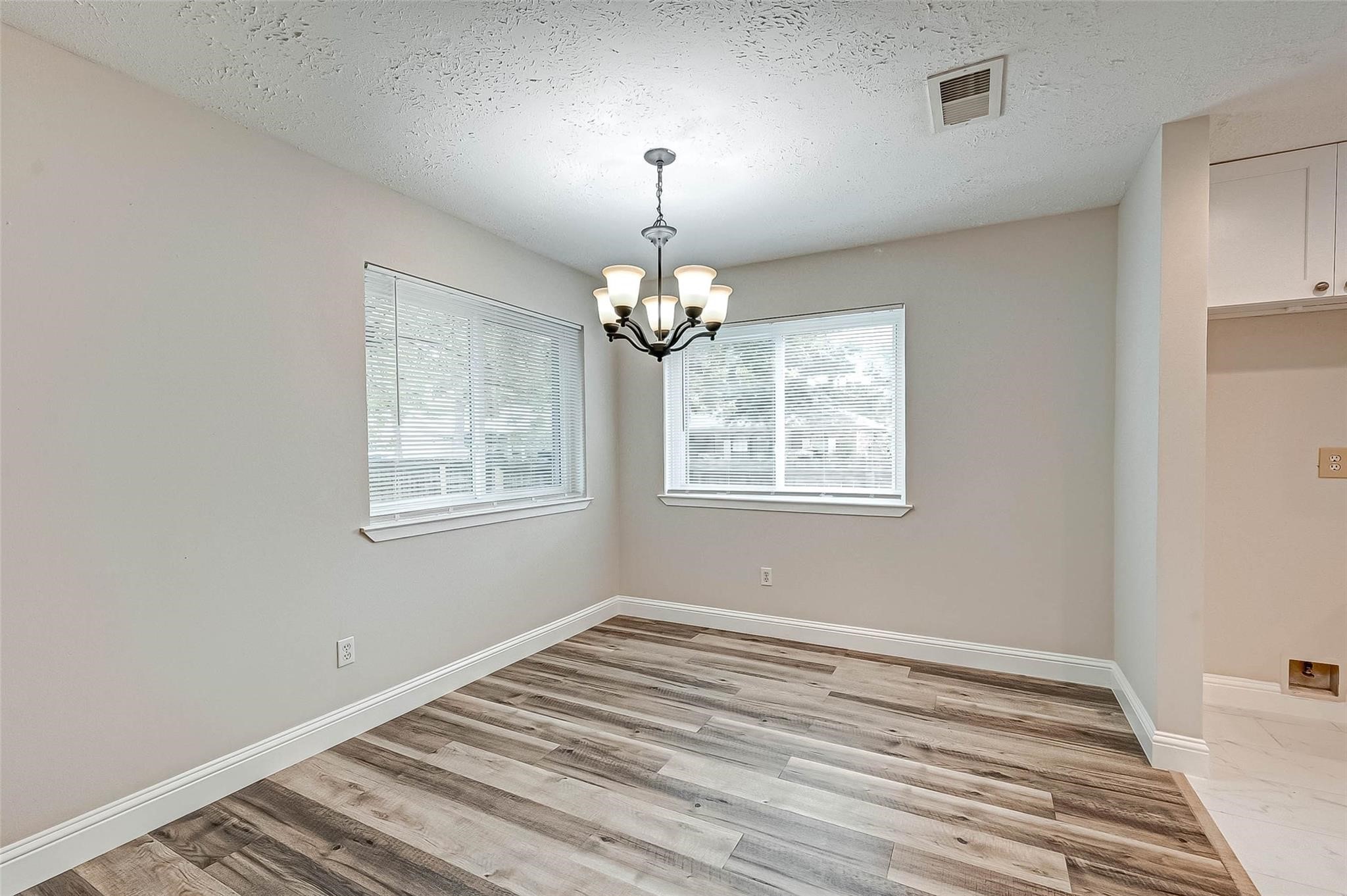 6802 Glenray Drive Property Photo 13