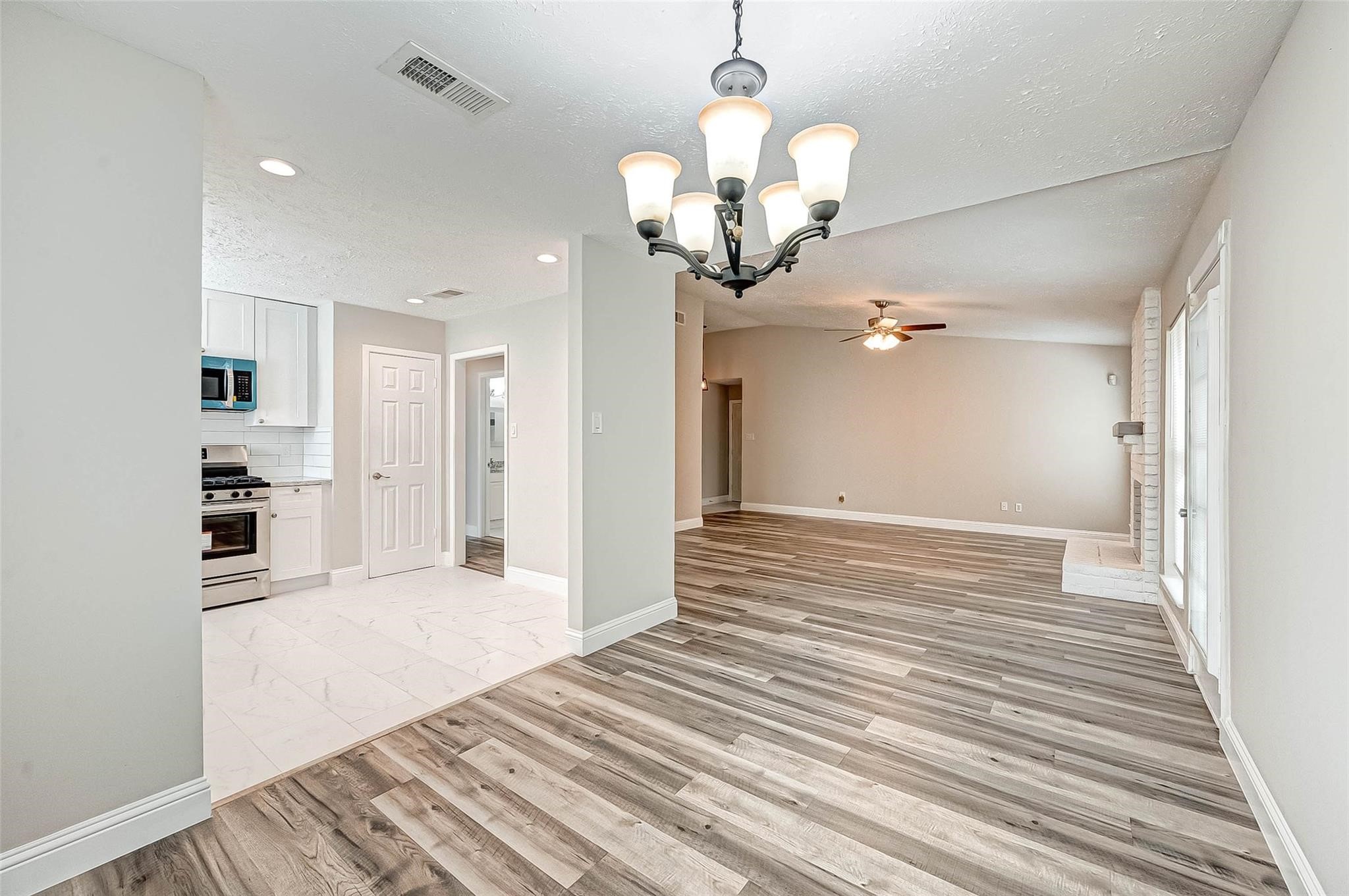 6802 Glenray Drive Property Photo 14