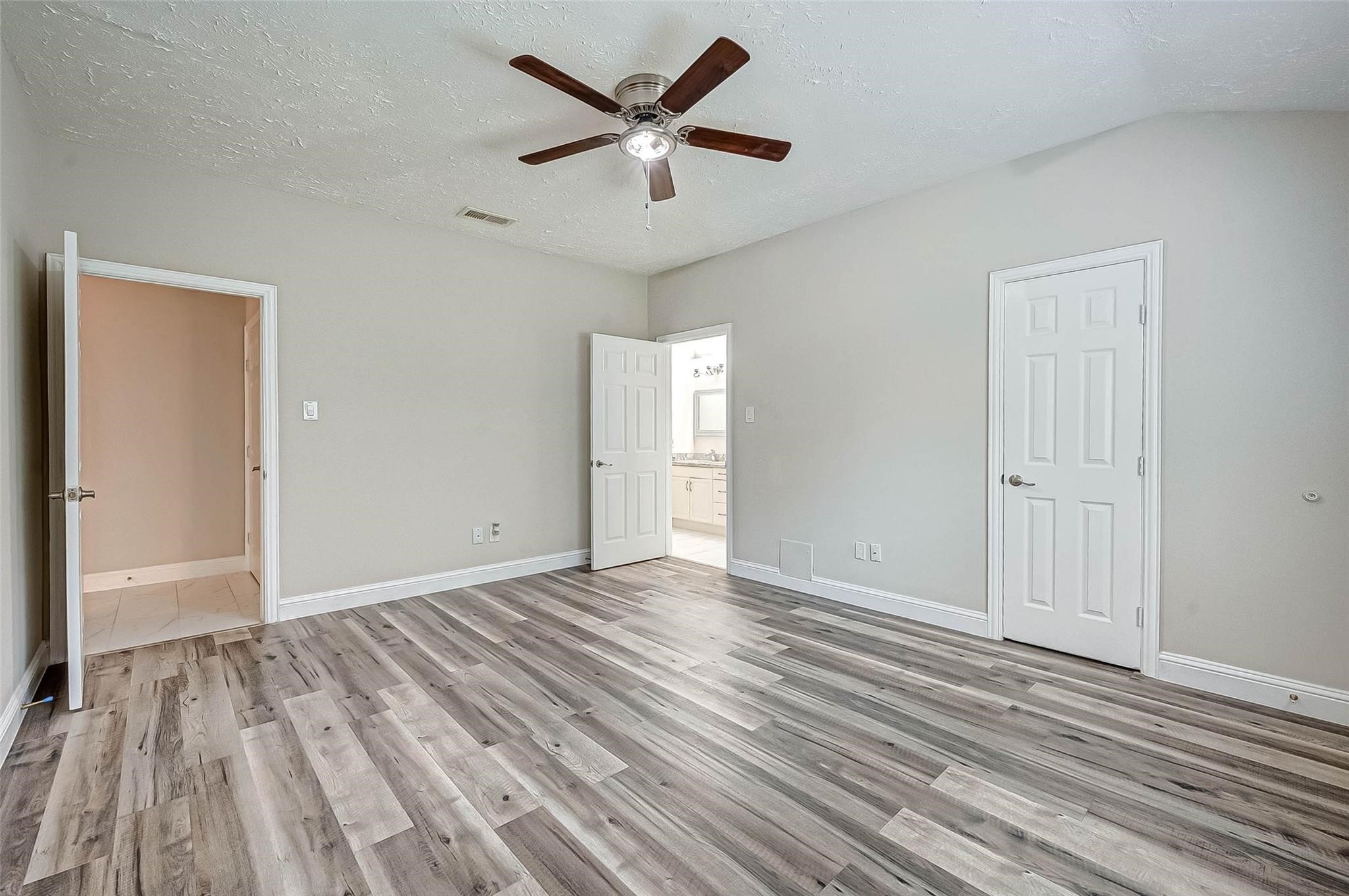 6802 Glenray Drive Property Photo 21