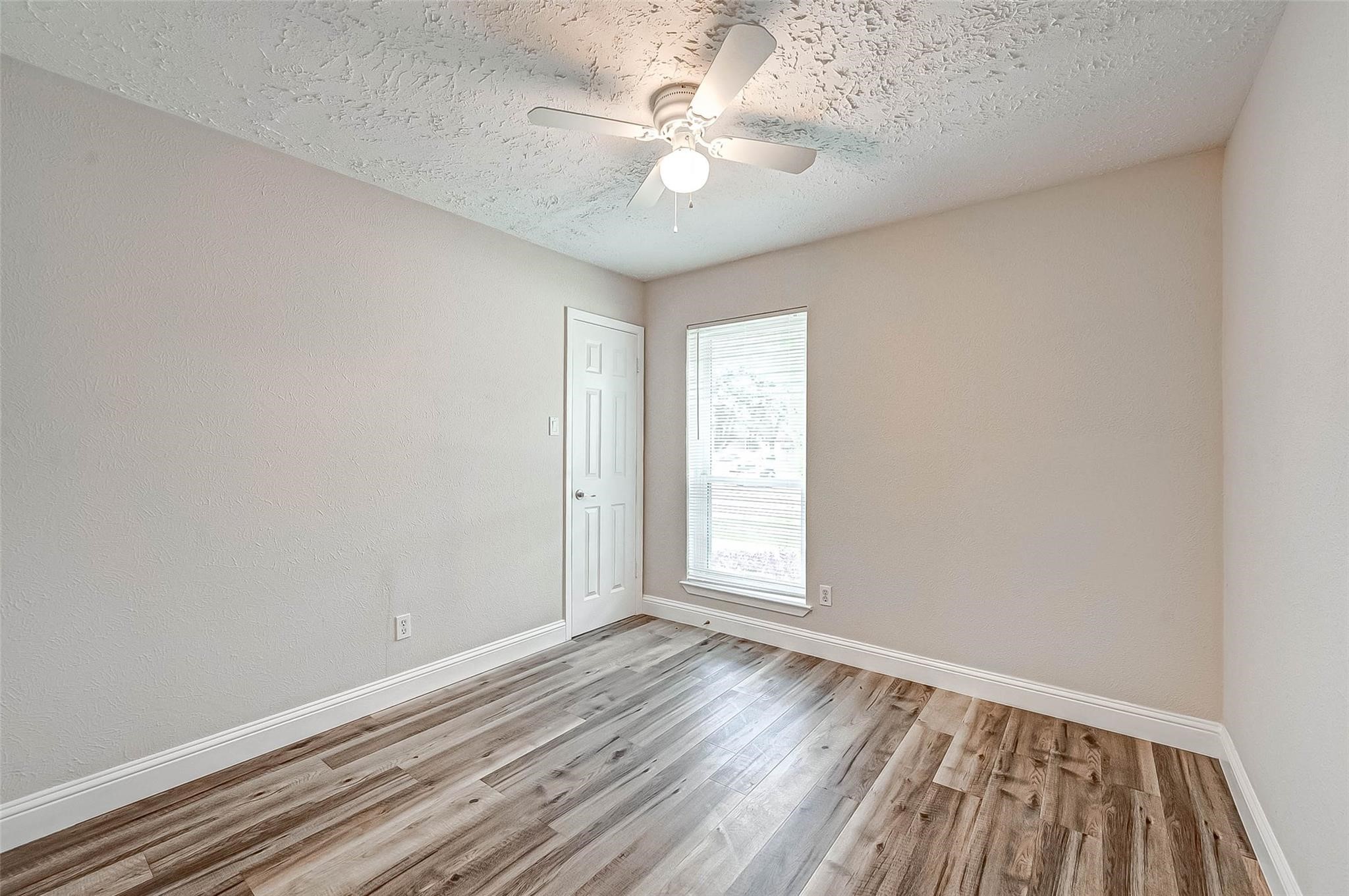 6802 Glenray Drive Property Photo 31