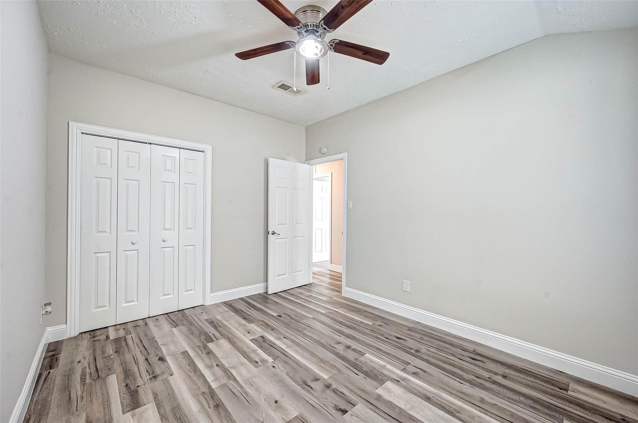 6802 Glenray Drive Property Photo 34