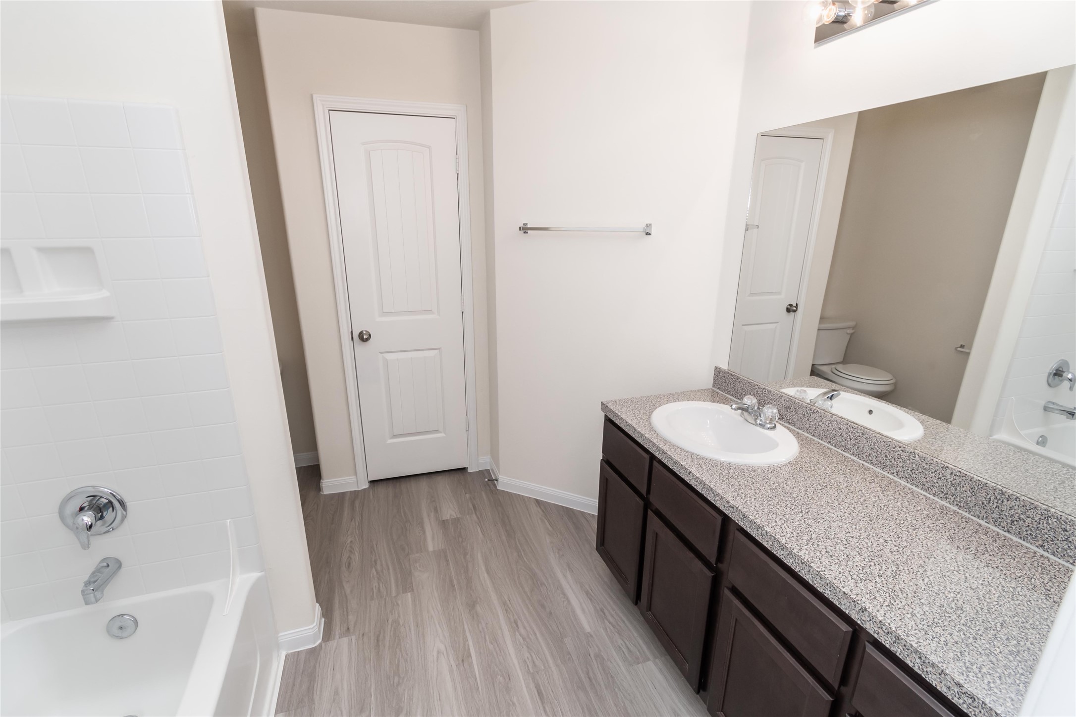 5406 Rio Ramos Street Property Photo 8