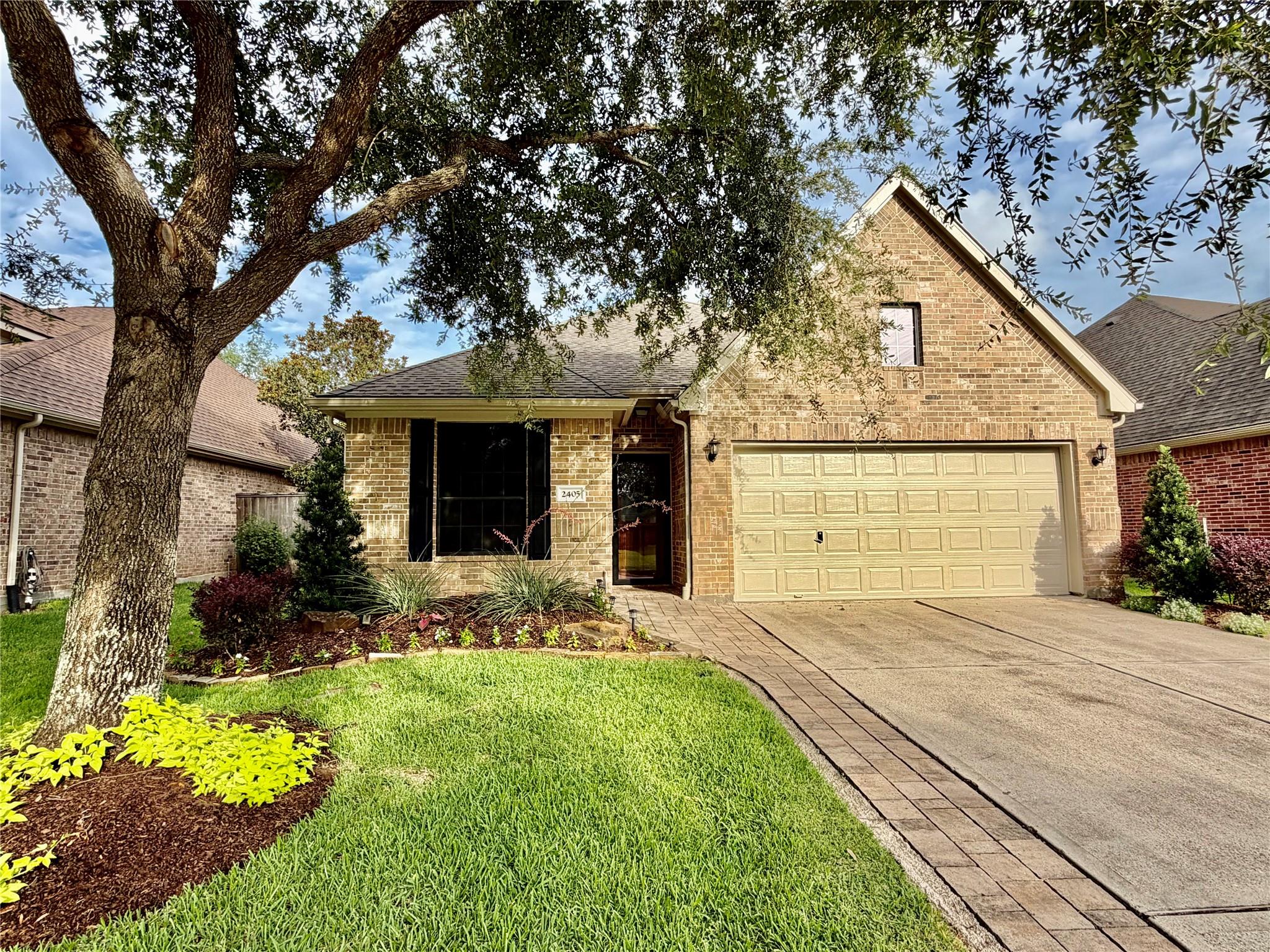 2405 Alamanni Drive, Pearland TX 77581 Property Photo 1