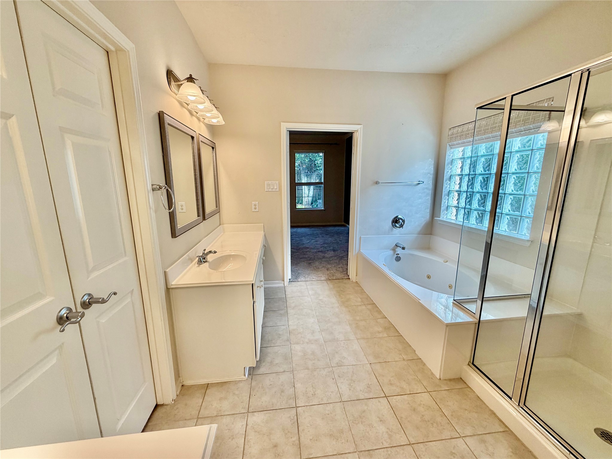 2405 Alamanni Drive Property Photo 14