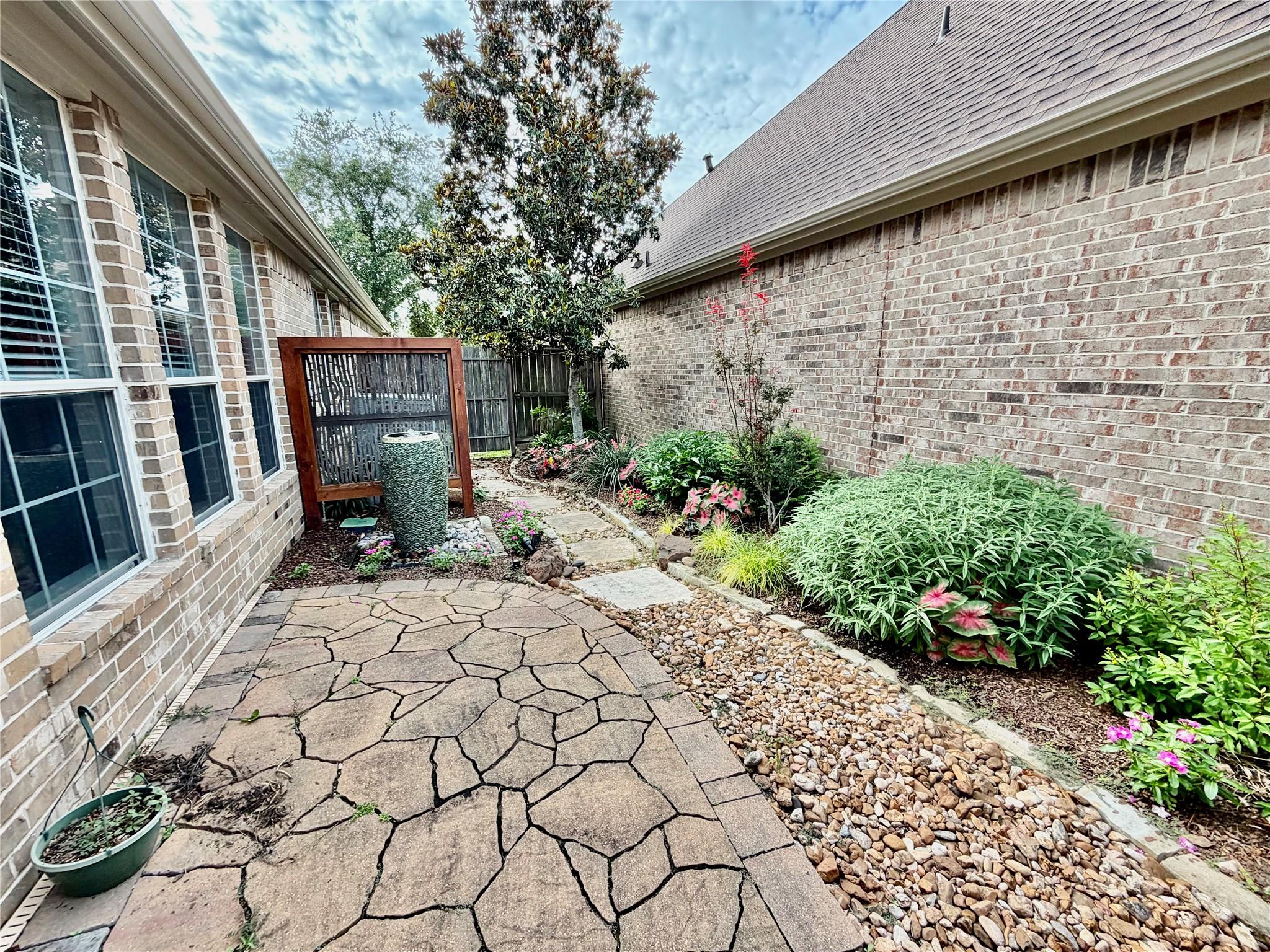 2405 Alamanni Drive, Pearland Tx 77581 Property Photo 24