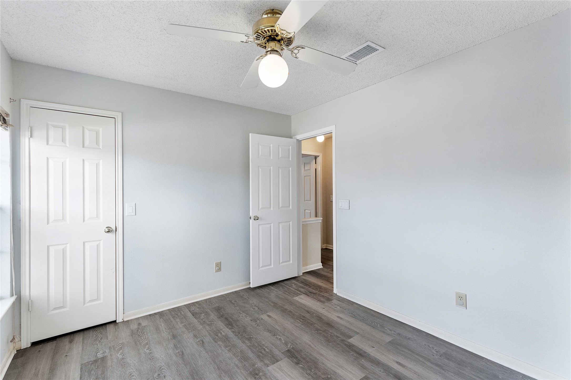 10110 Red Wolf Lane Property Photo 29